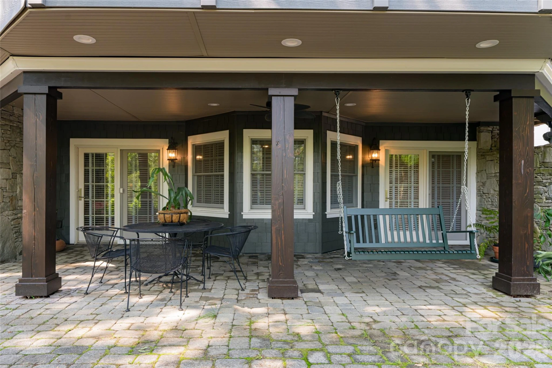 1 Cedar Chine Drive - Photo 20