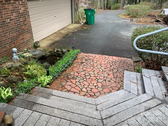 101 LAKEMONT Drive - Photo 5