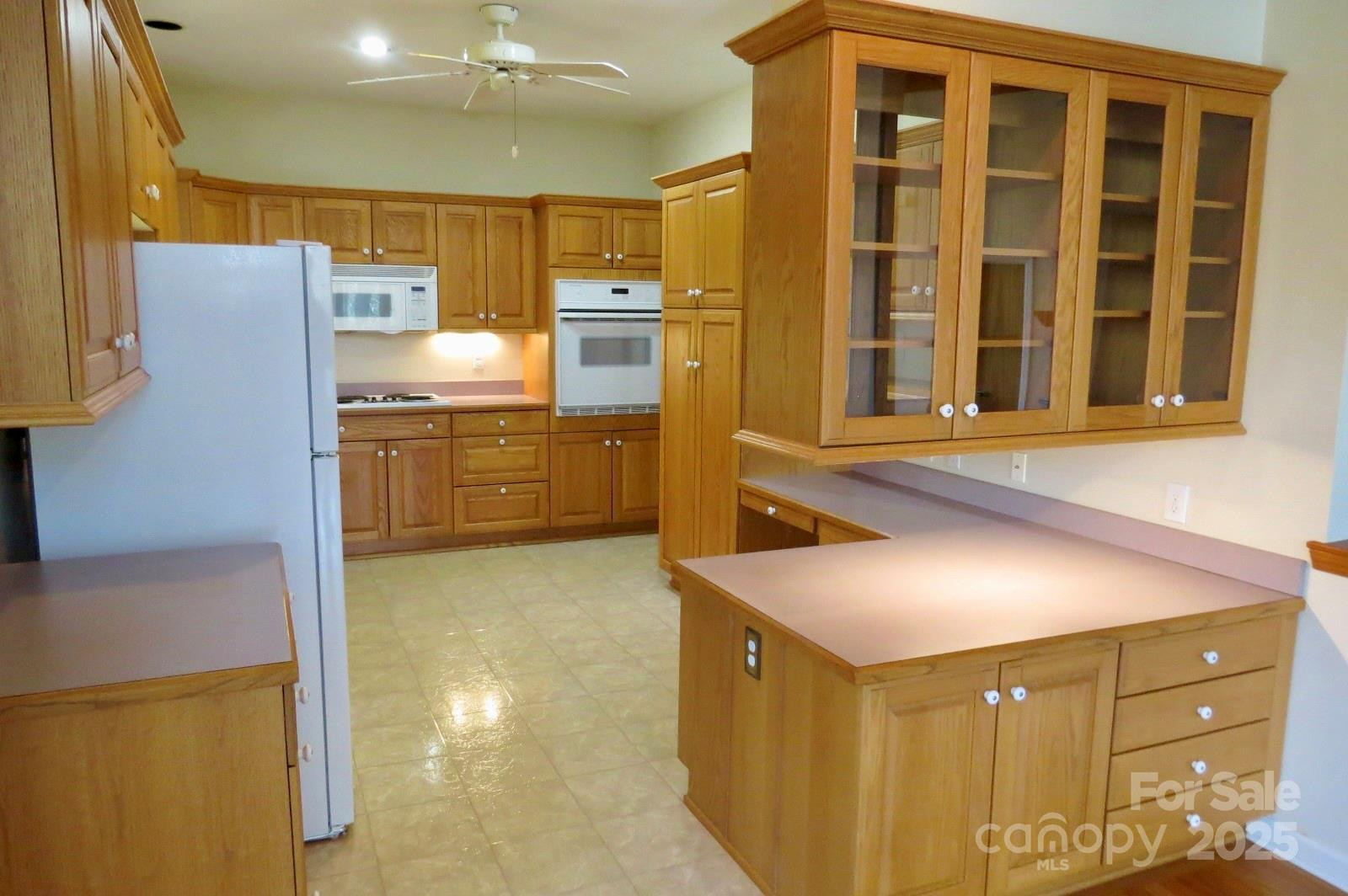 422 Lakeside Drive #L015, L016 - Photo 16