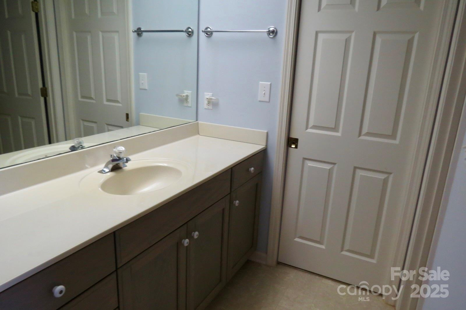 422 Lakeside Drive #L015, L016 - Photo 30