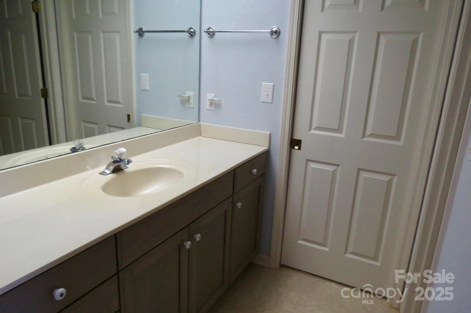 422 Lakeside Drive #L015, L016 - Photo 30