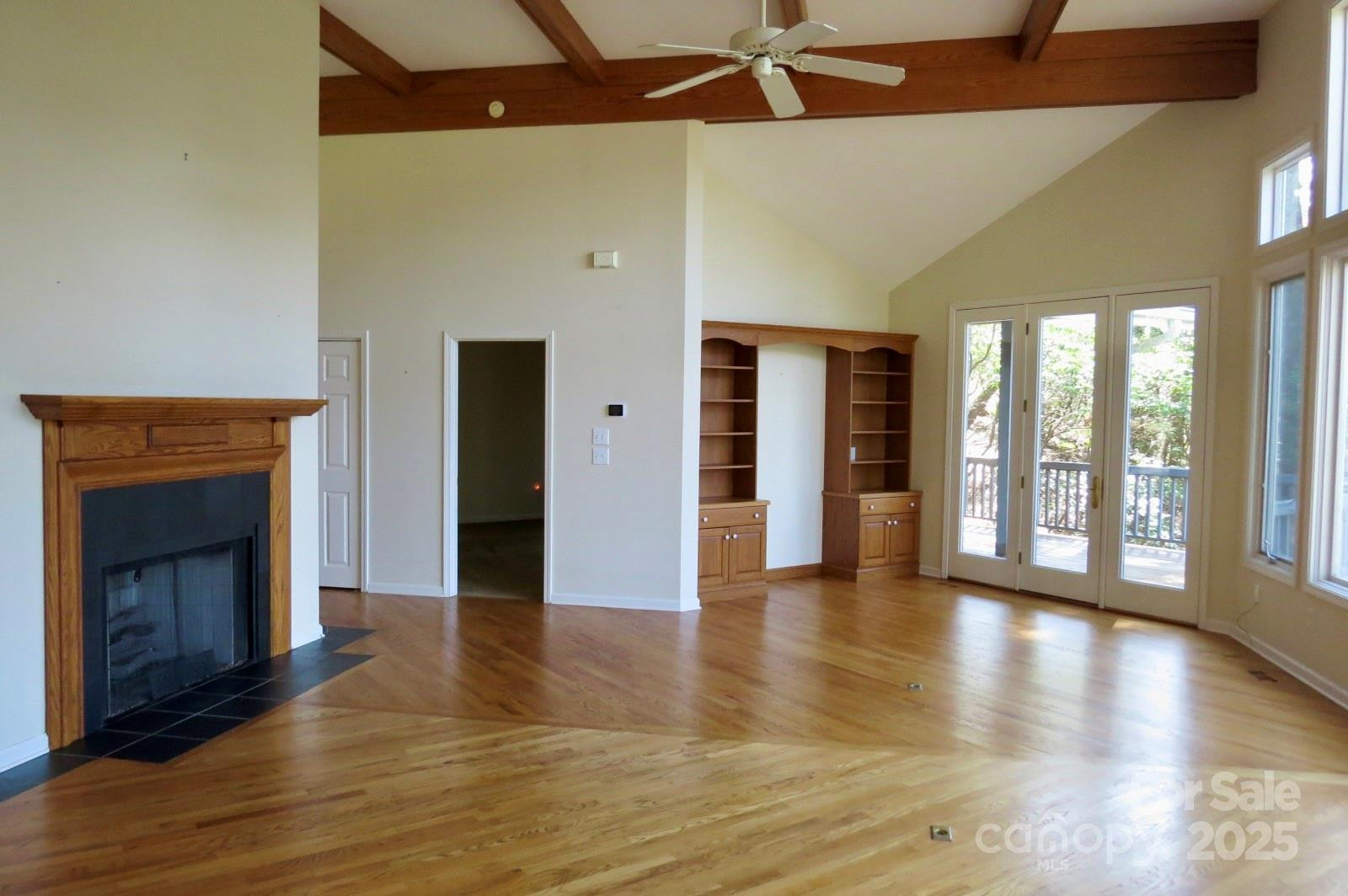 422 Lakeside Drive #L015, L016 - Photo 8