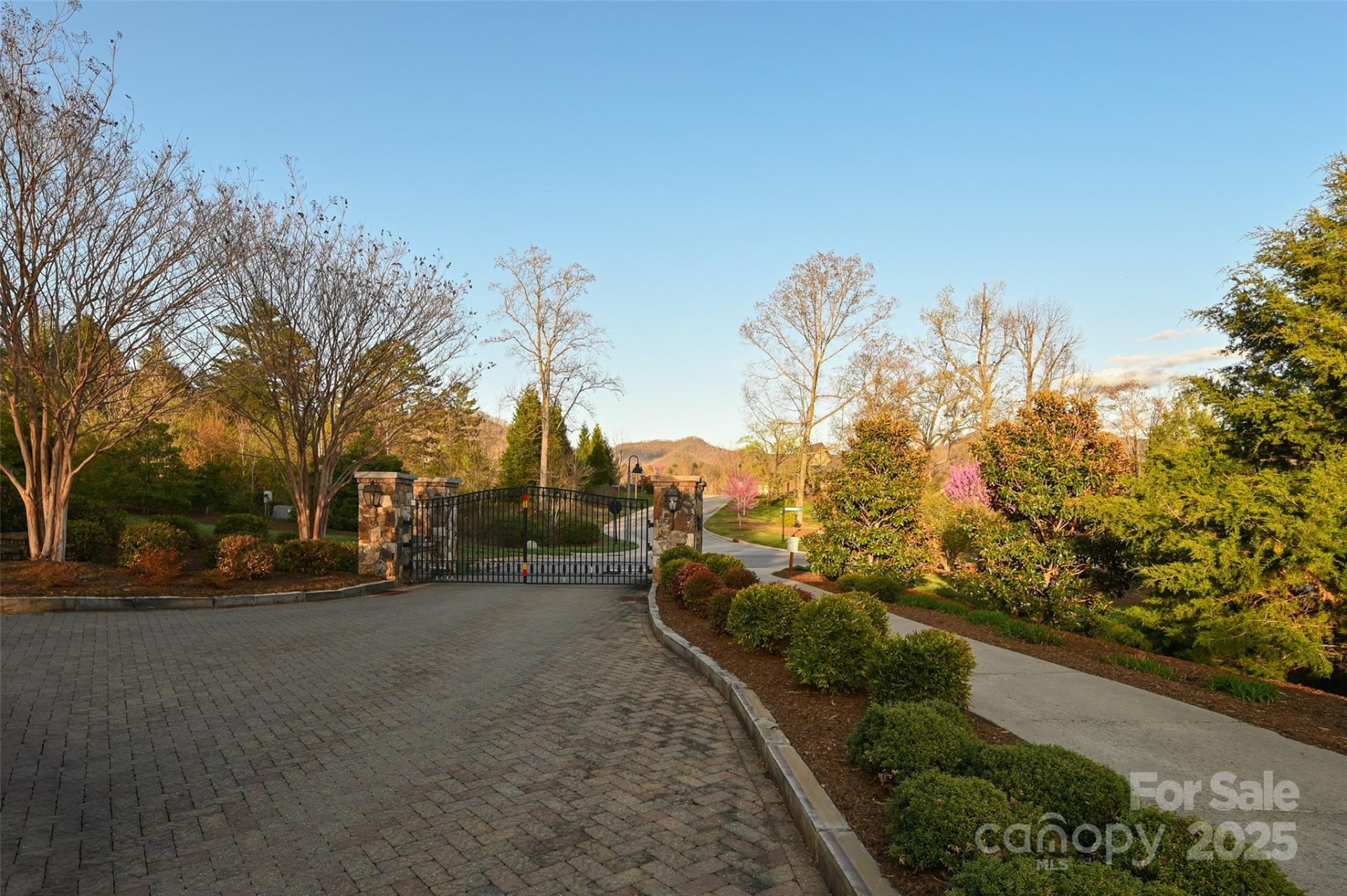 64 French Willow Drive - Photo 4