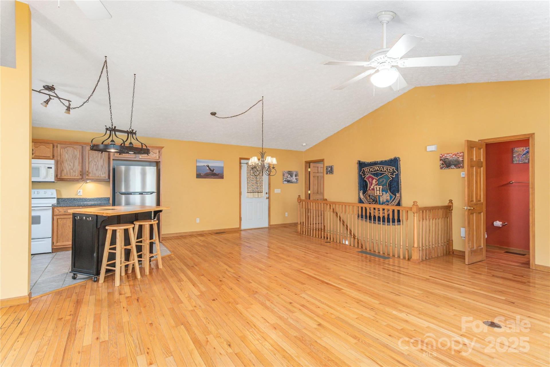 1429 Country Club Drive - Photo 6