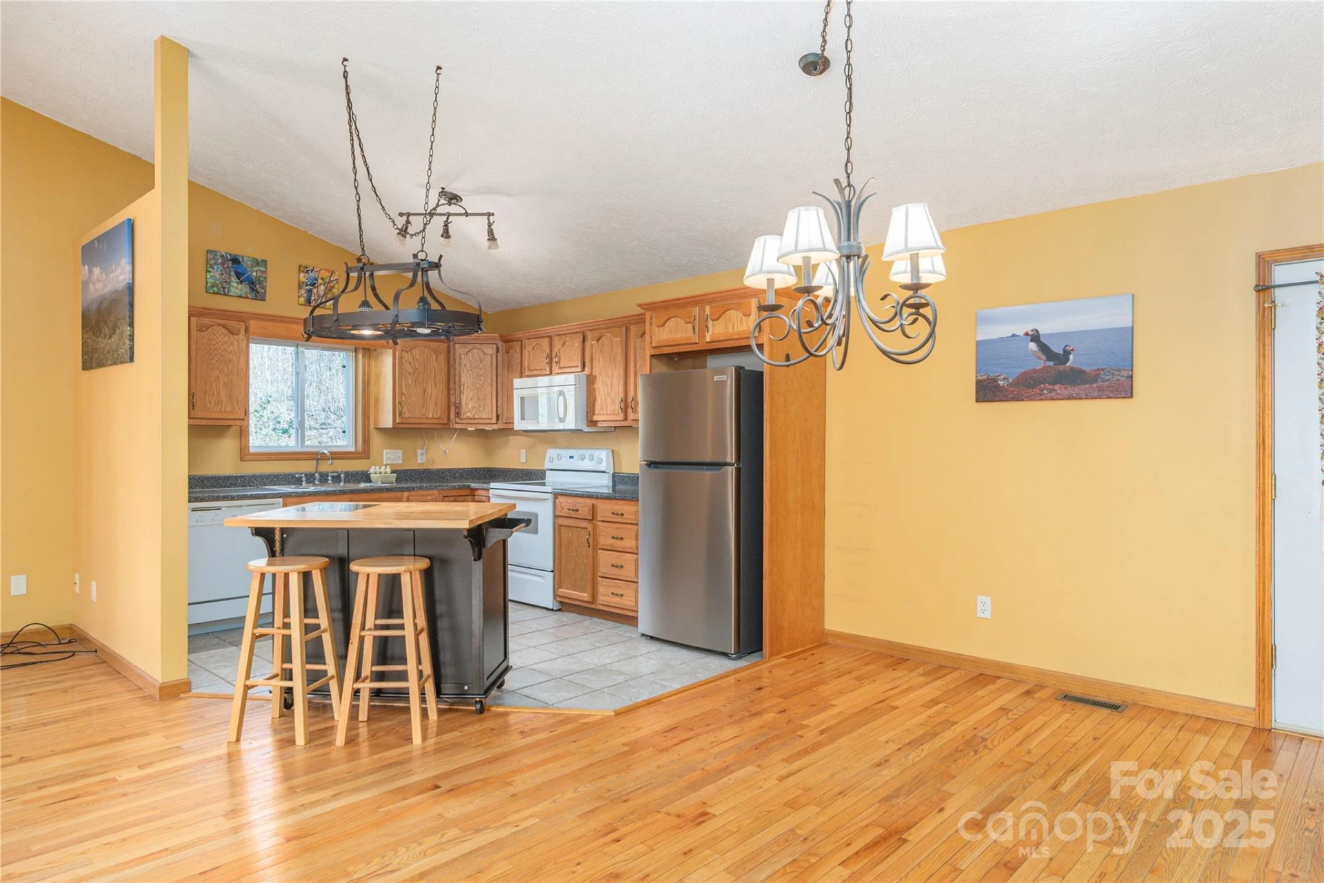 1429 Country Club Drive - Photo 7