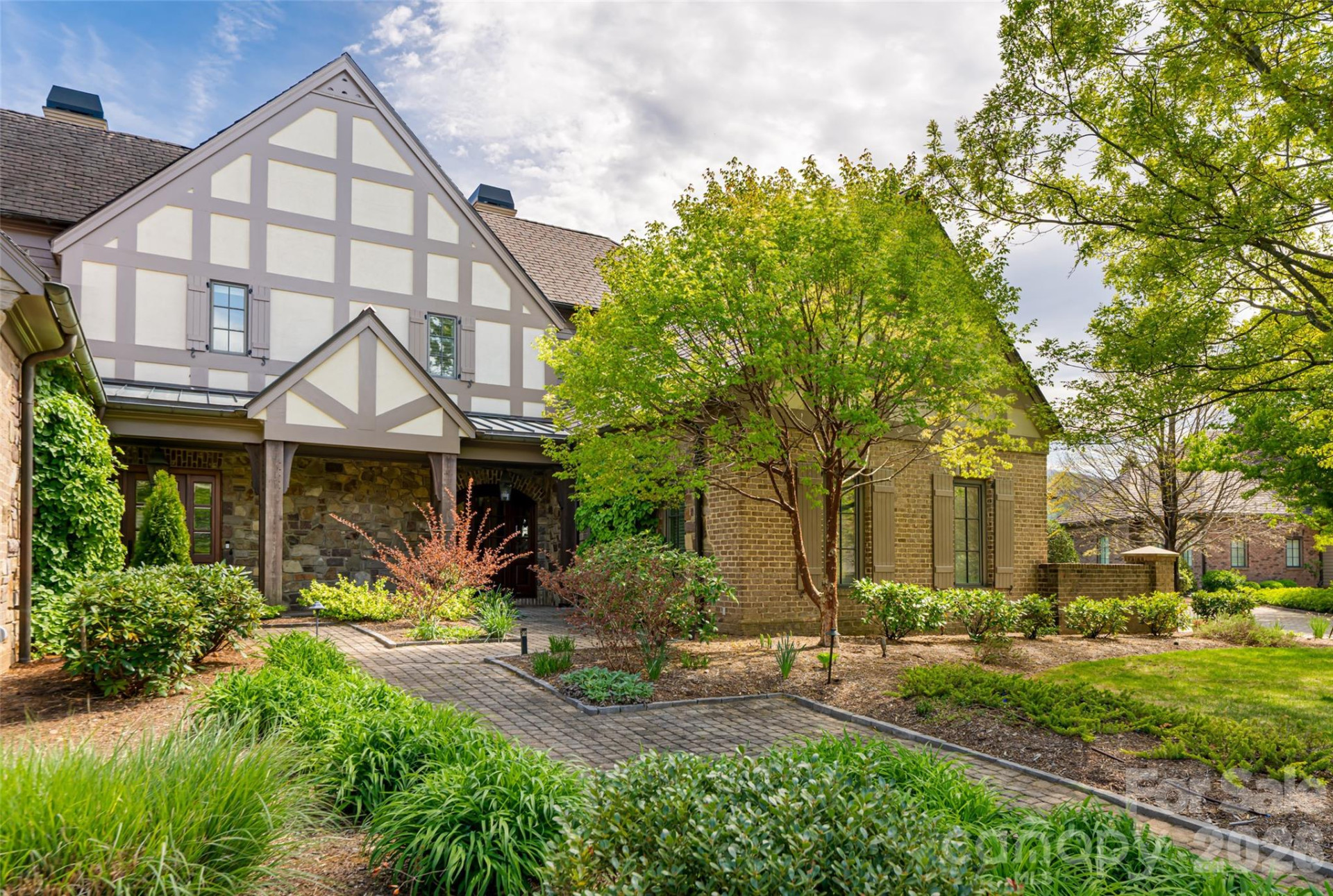 6 Golfside Court - Photo 2
