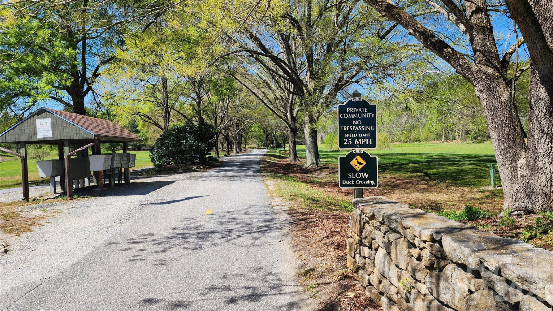 3190 Holly Road - Photo 15