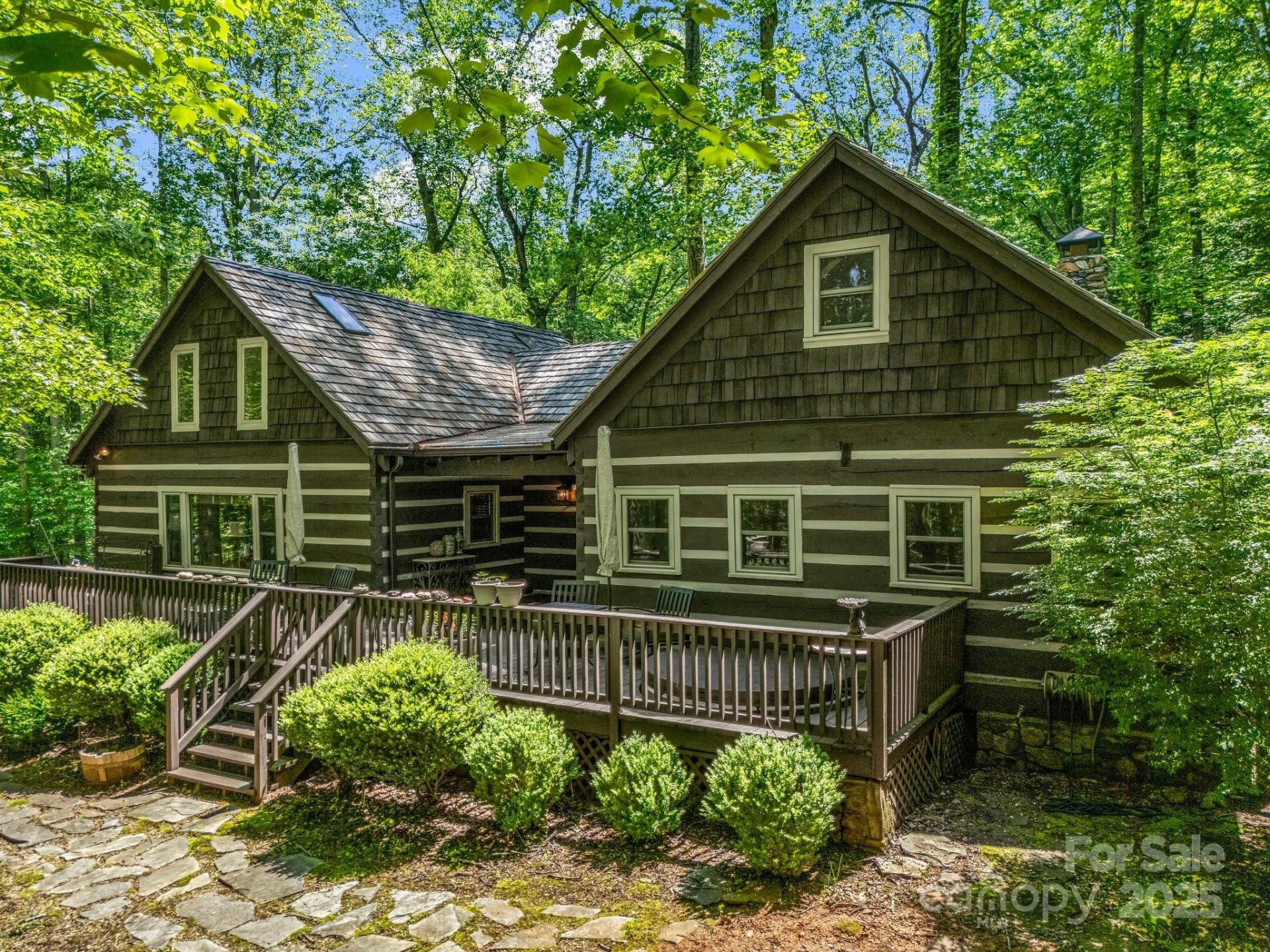 980 Mountain Forest Drive