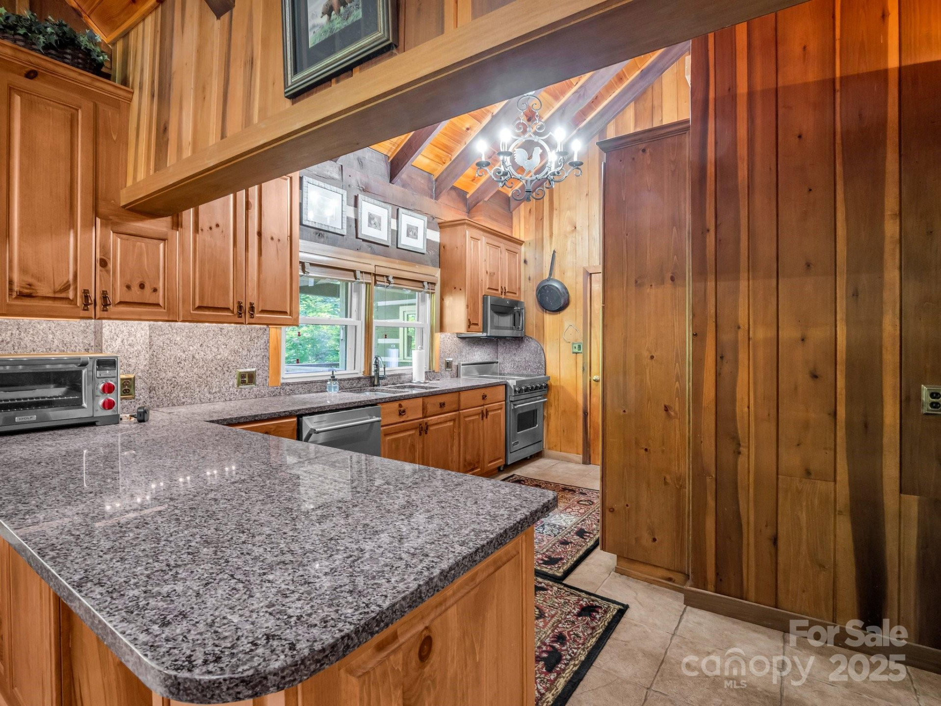 980 Mountain Forest Drive - Photo 9