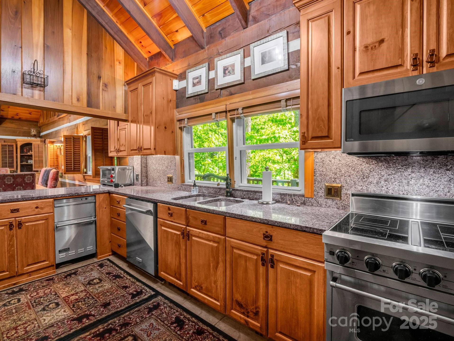 980 Mountain Forest Drive - Photo 10