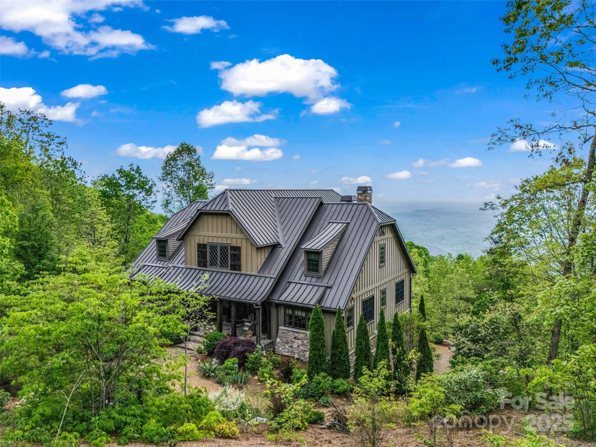 132 Eastman Place