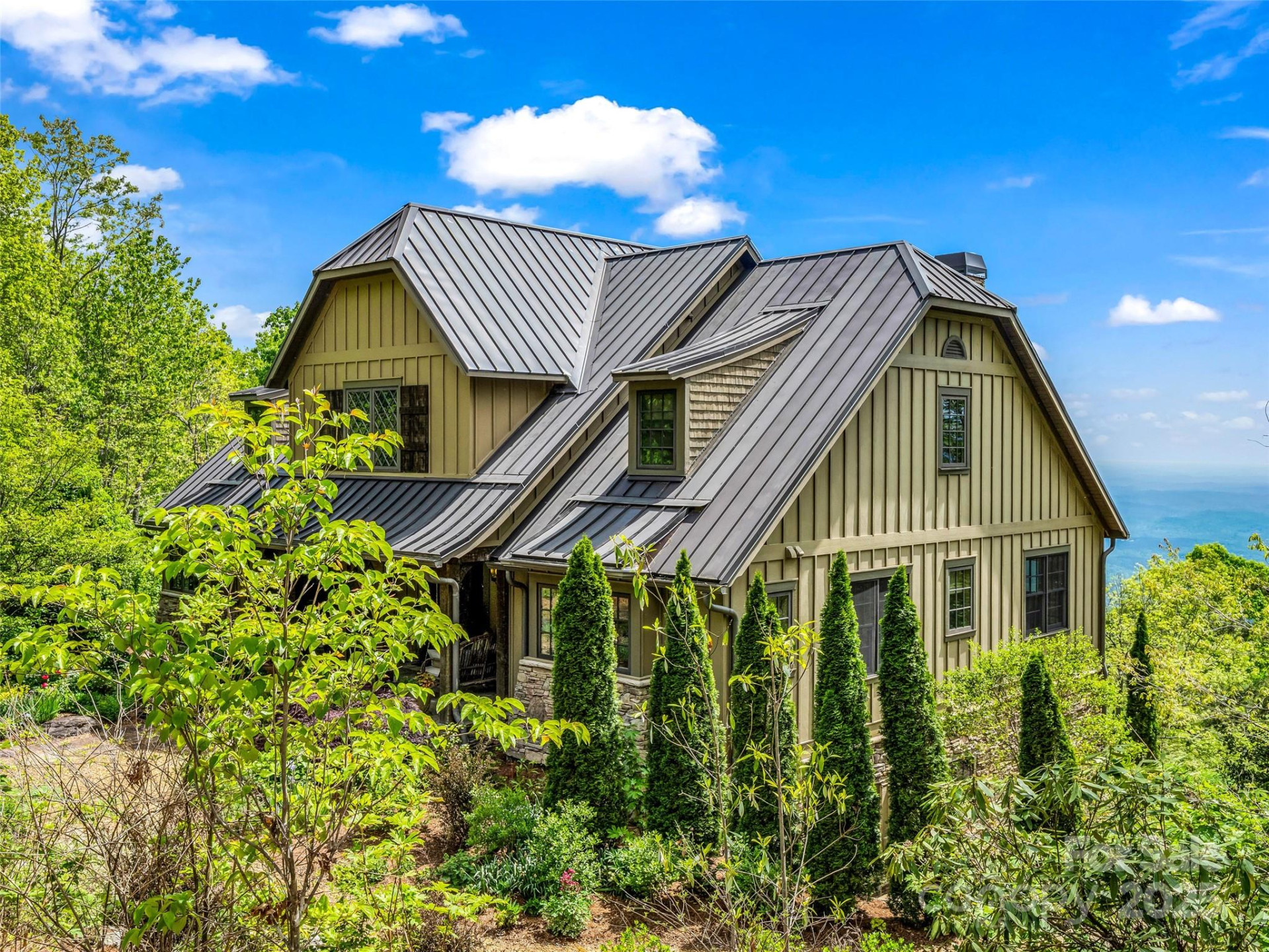 132 Eastman Place - Photo 3