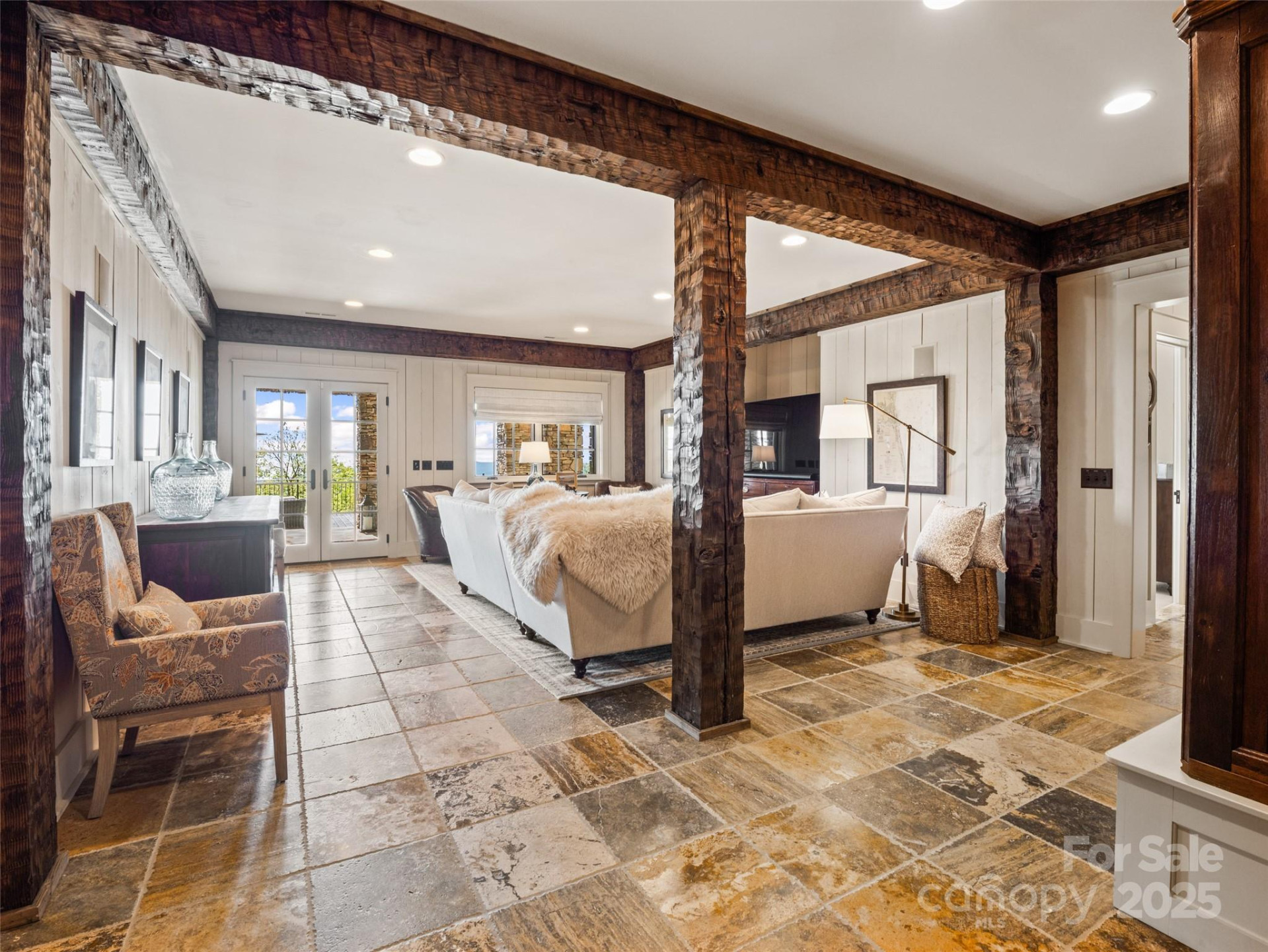 132 Eastman Place - Photo 28