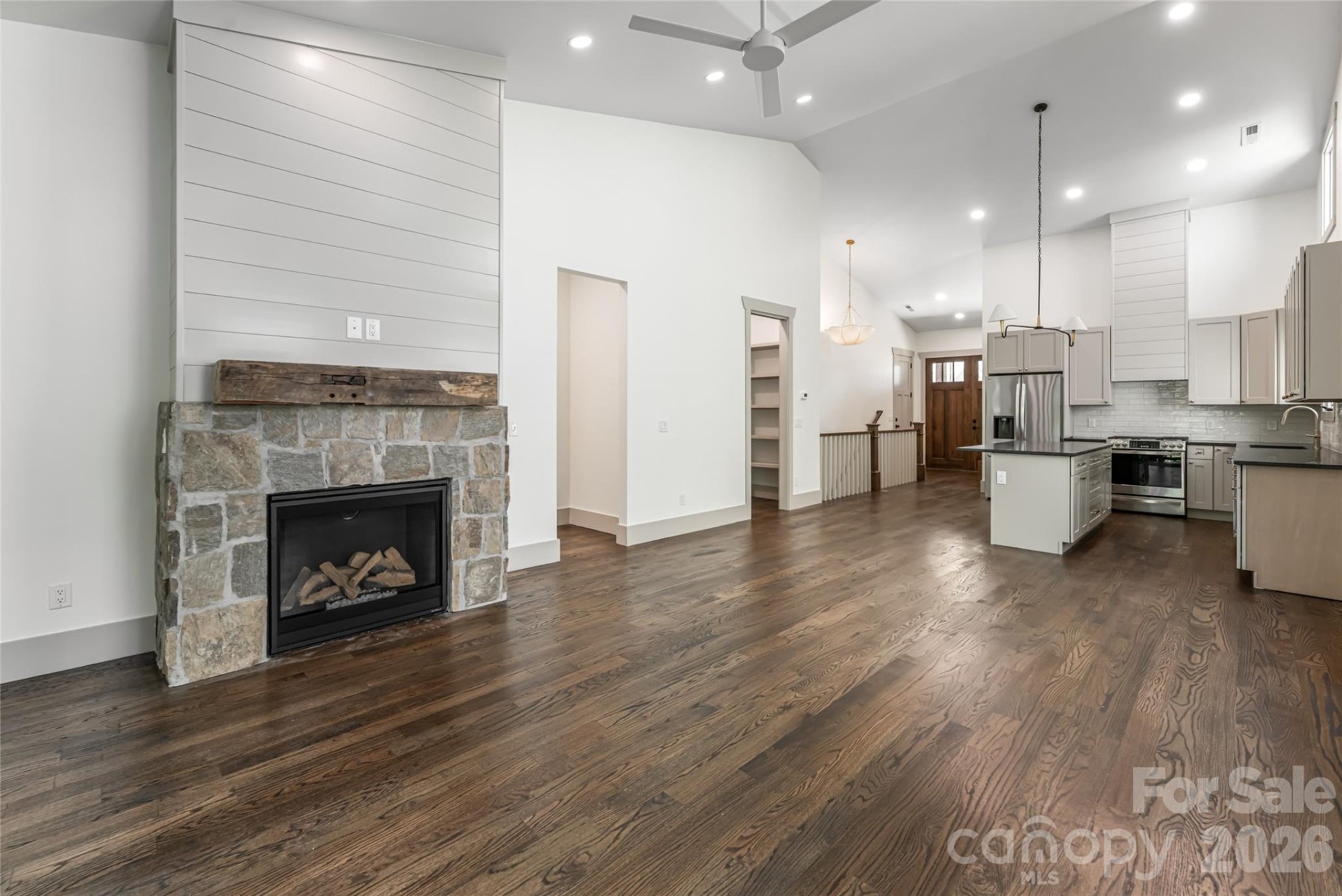 110 Unadilla Avenue - Photo 3