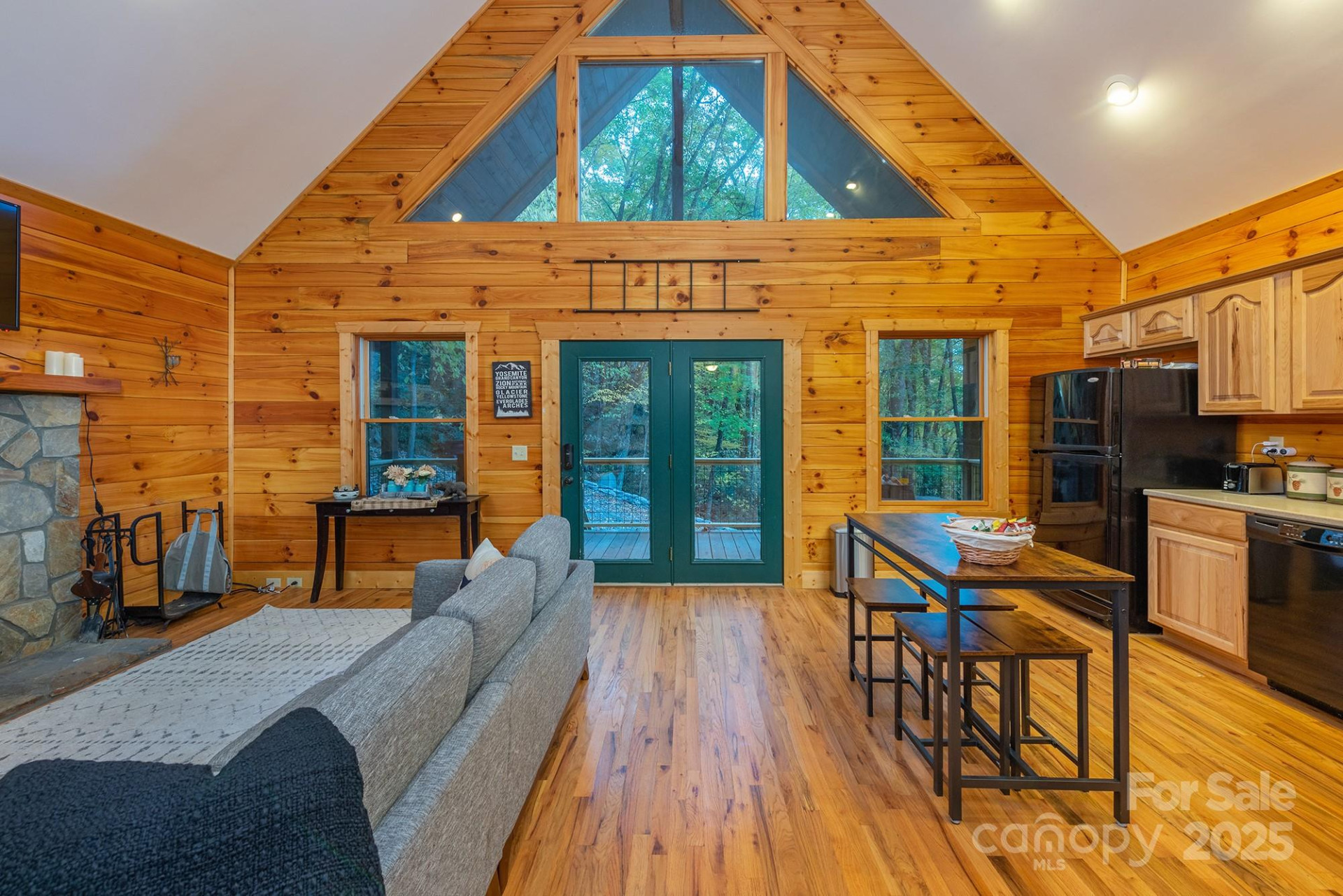 100 Candlemaker Trail - Photo 2