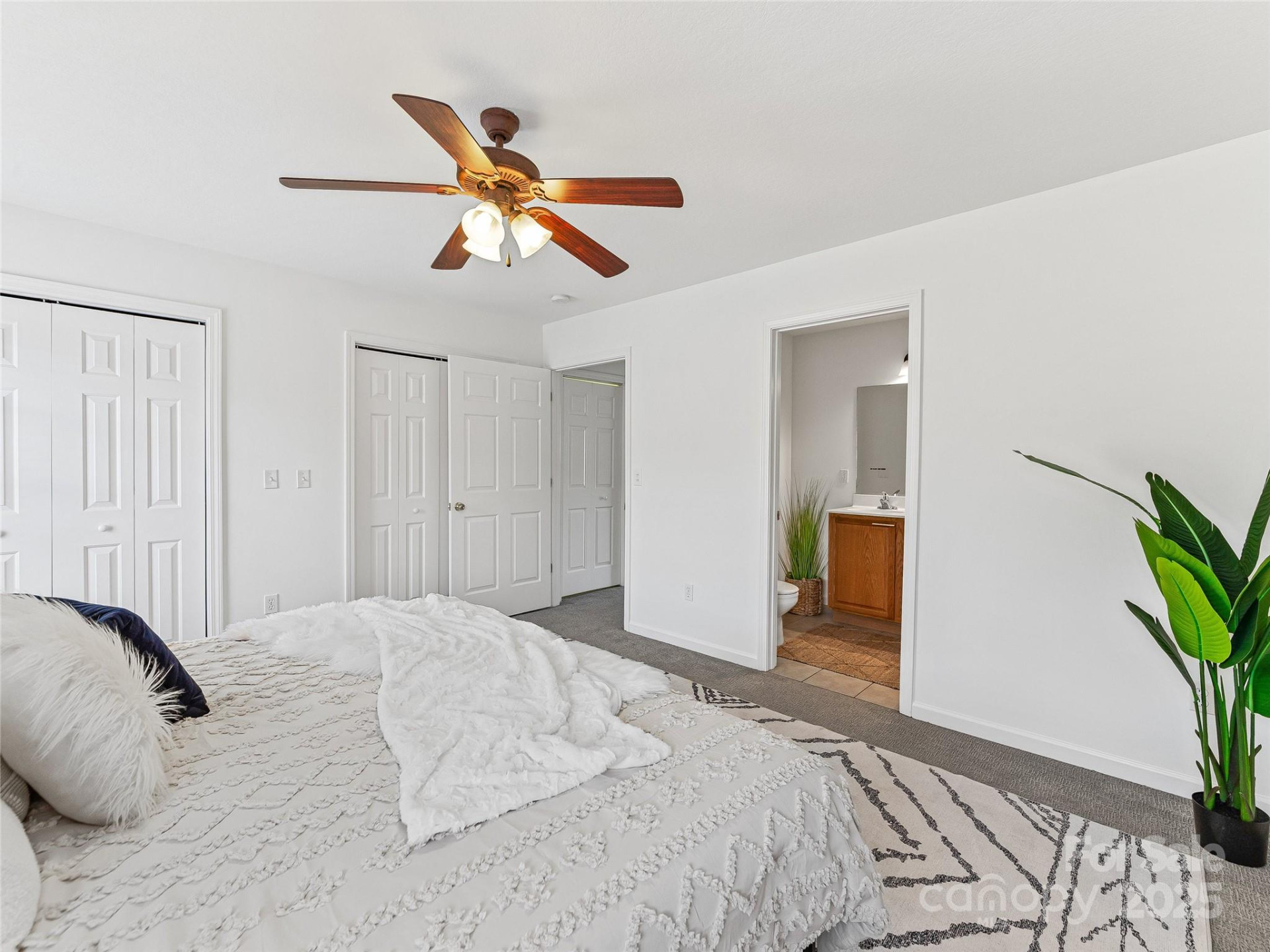 30 Rotunda Circle - Photo 11