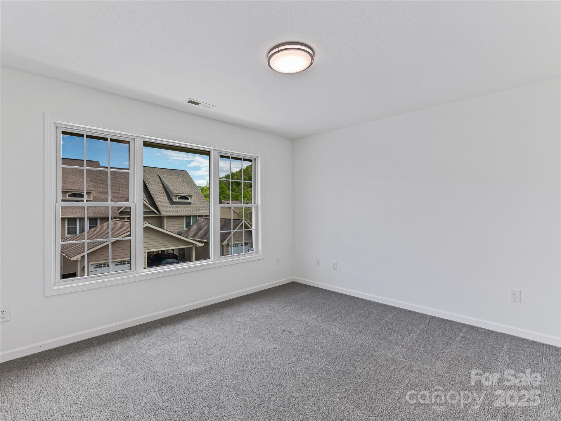 30 Rotunda Circle - Photo 14