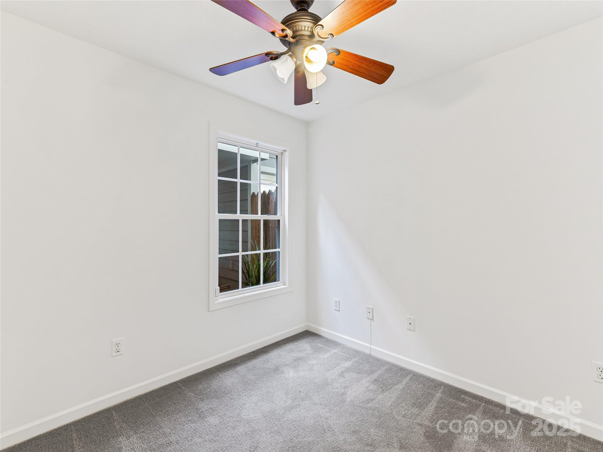 30 Rotunda Circle - Photo 17