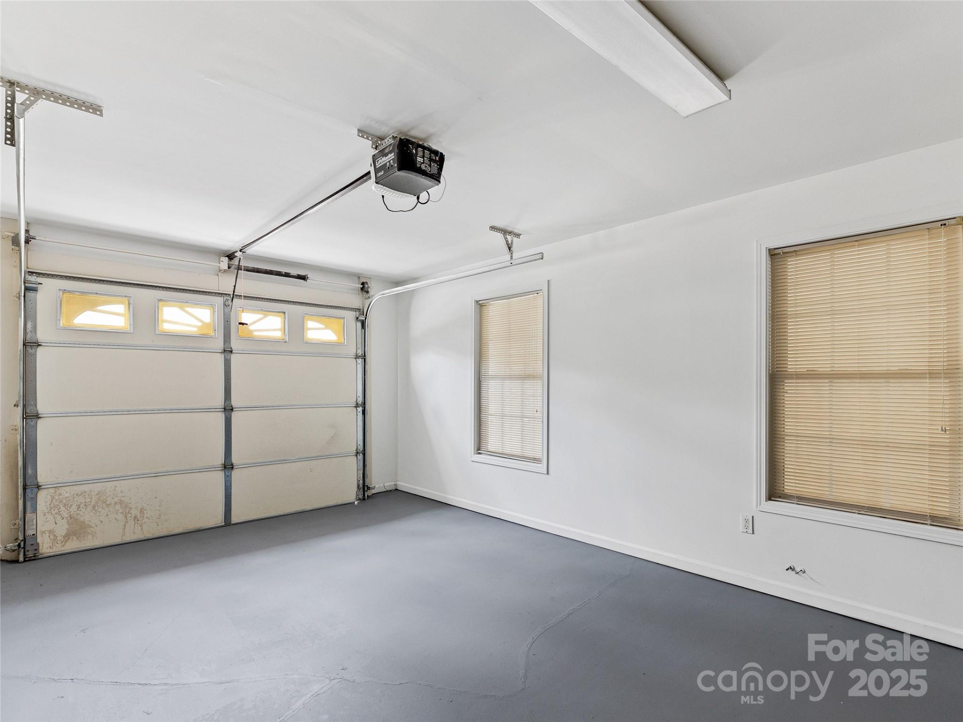 30 Rotunda Circle - Photo 19