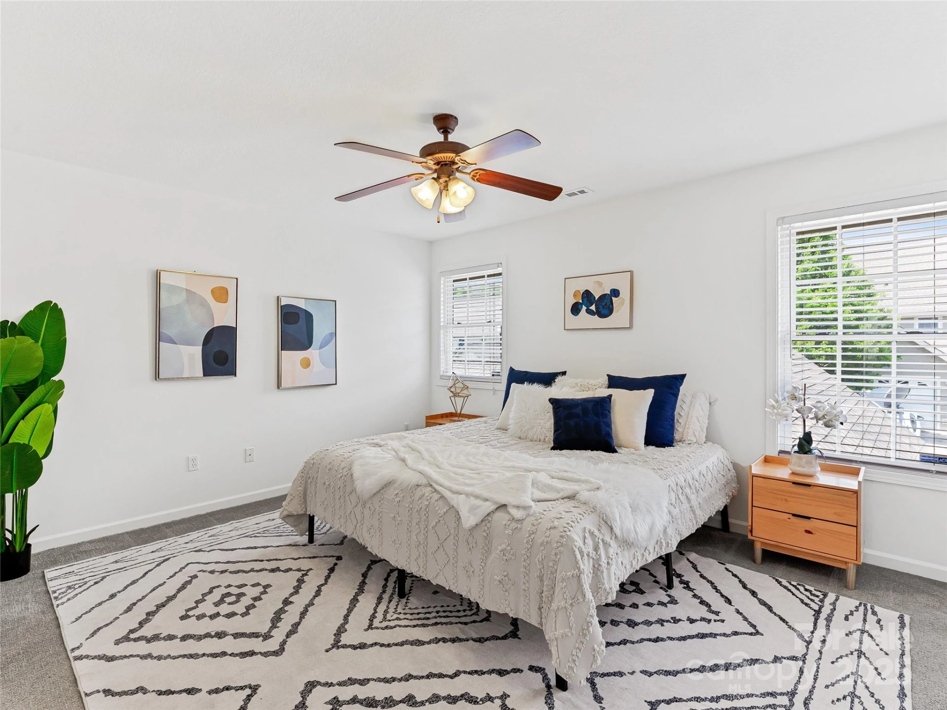 30 Rotunda Circle - Photo 10