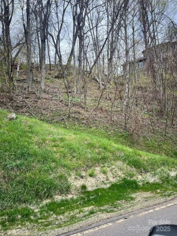 000 Mountain Aire Drive