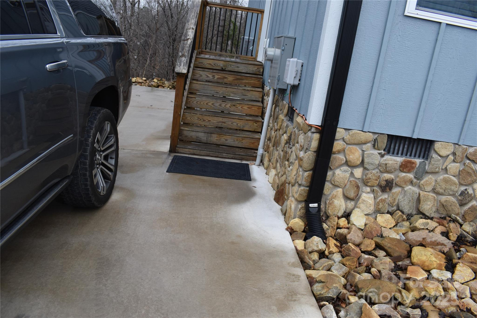 17 Meredith Lane - Photo 3