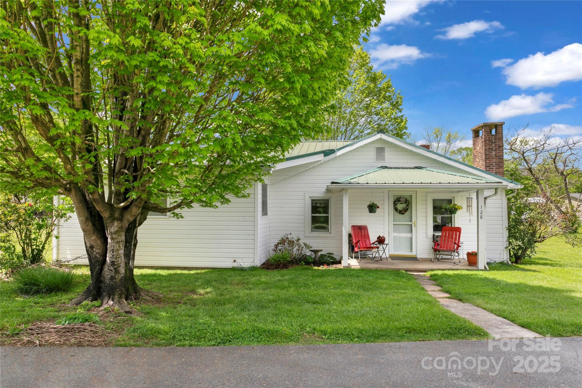 128 Summit Avenue - Photo 6