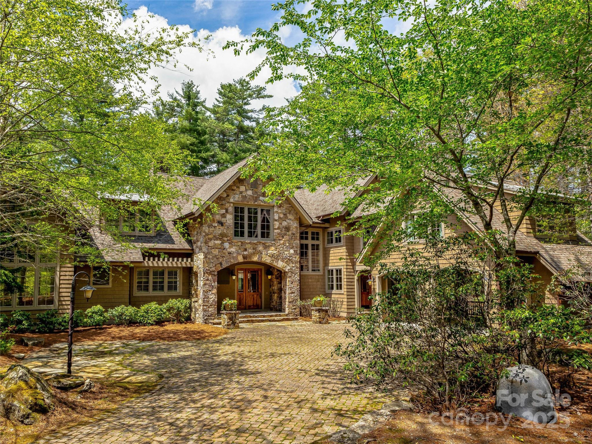 228 Mills Creek Trace
