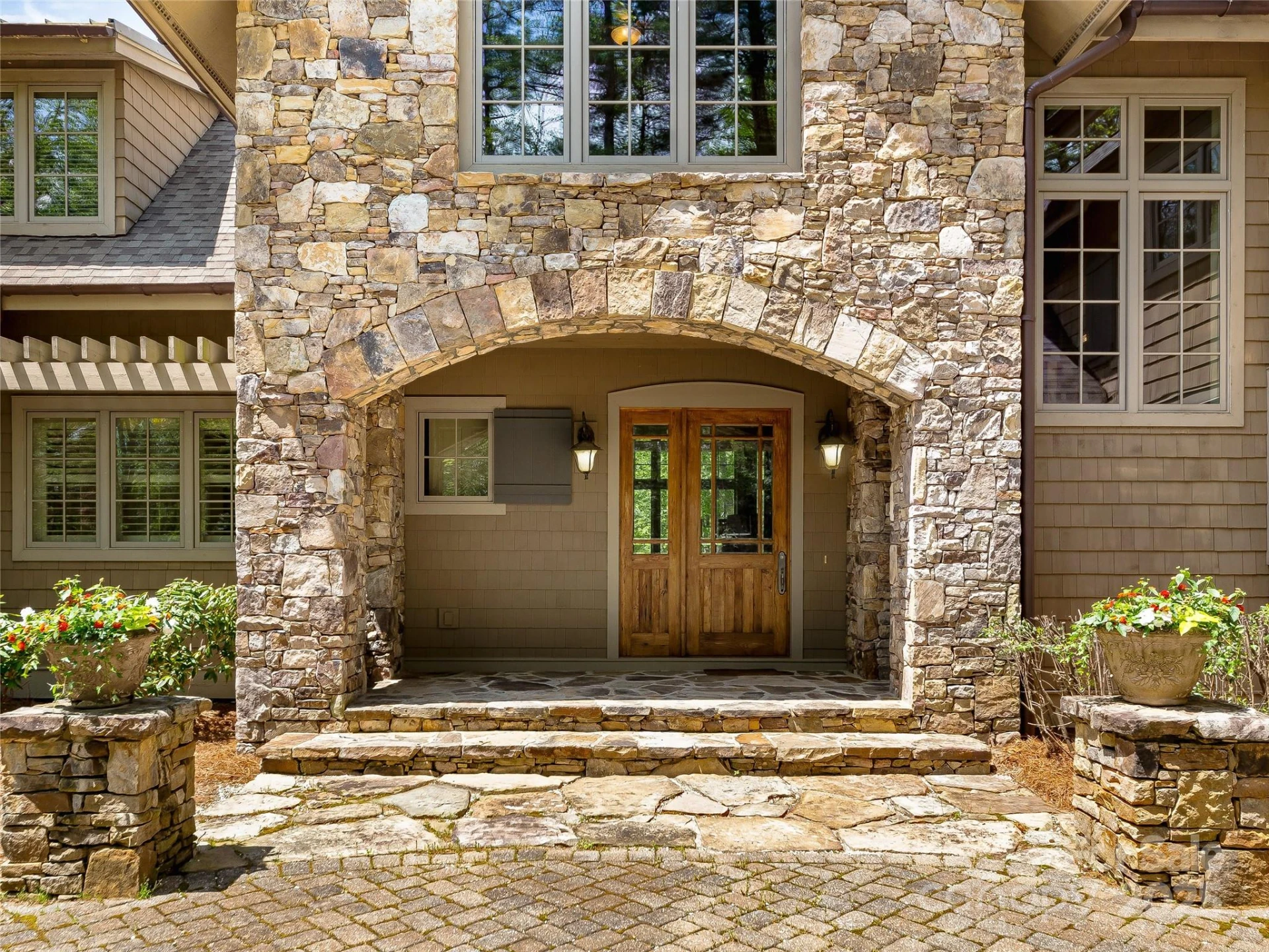 228 Mills Creek Trace - Photo 3