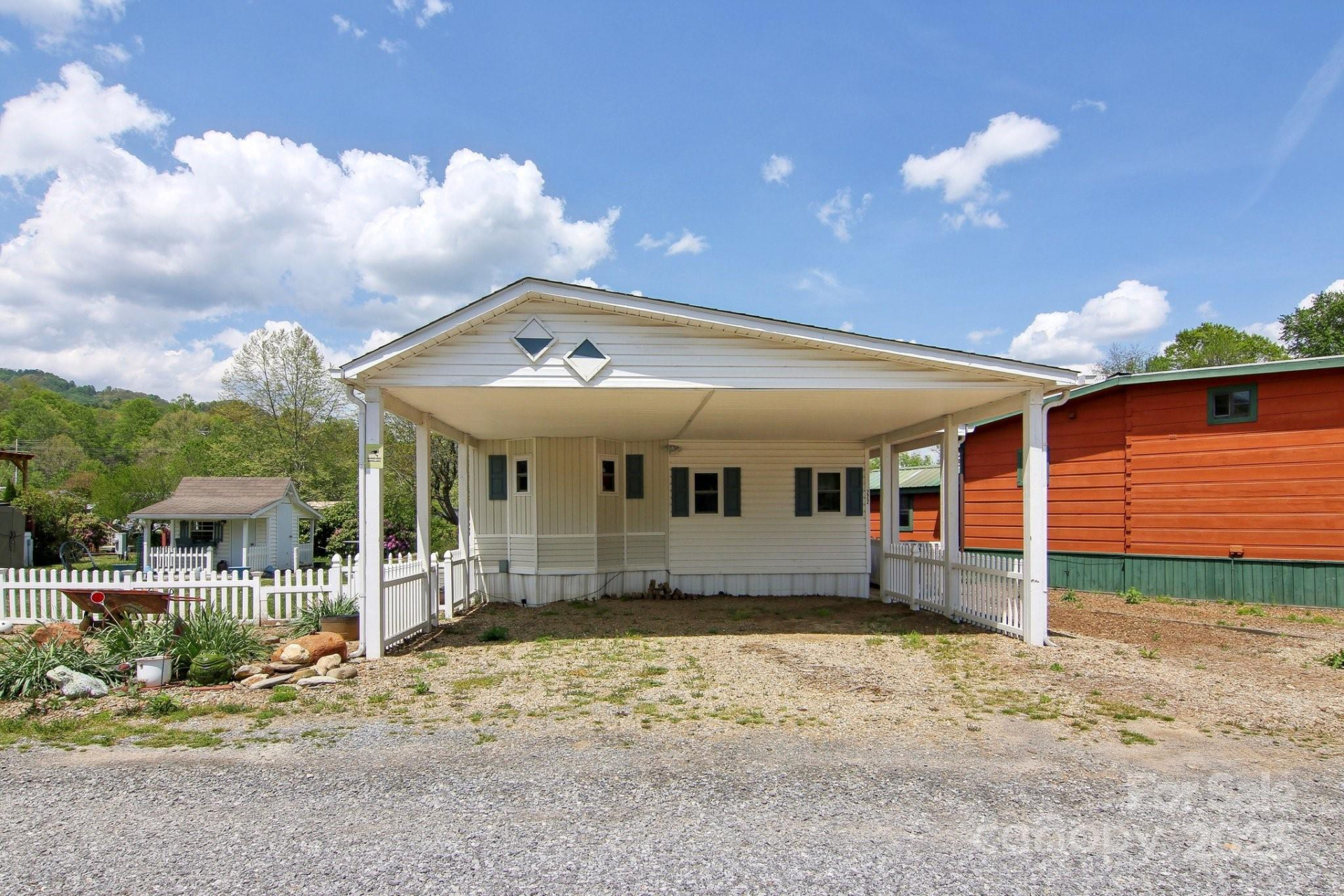 222 Pike Point - Photo 11
