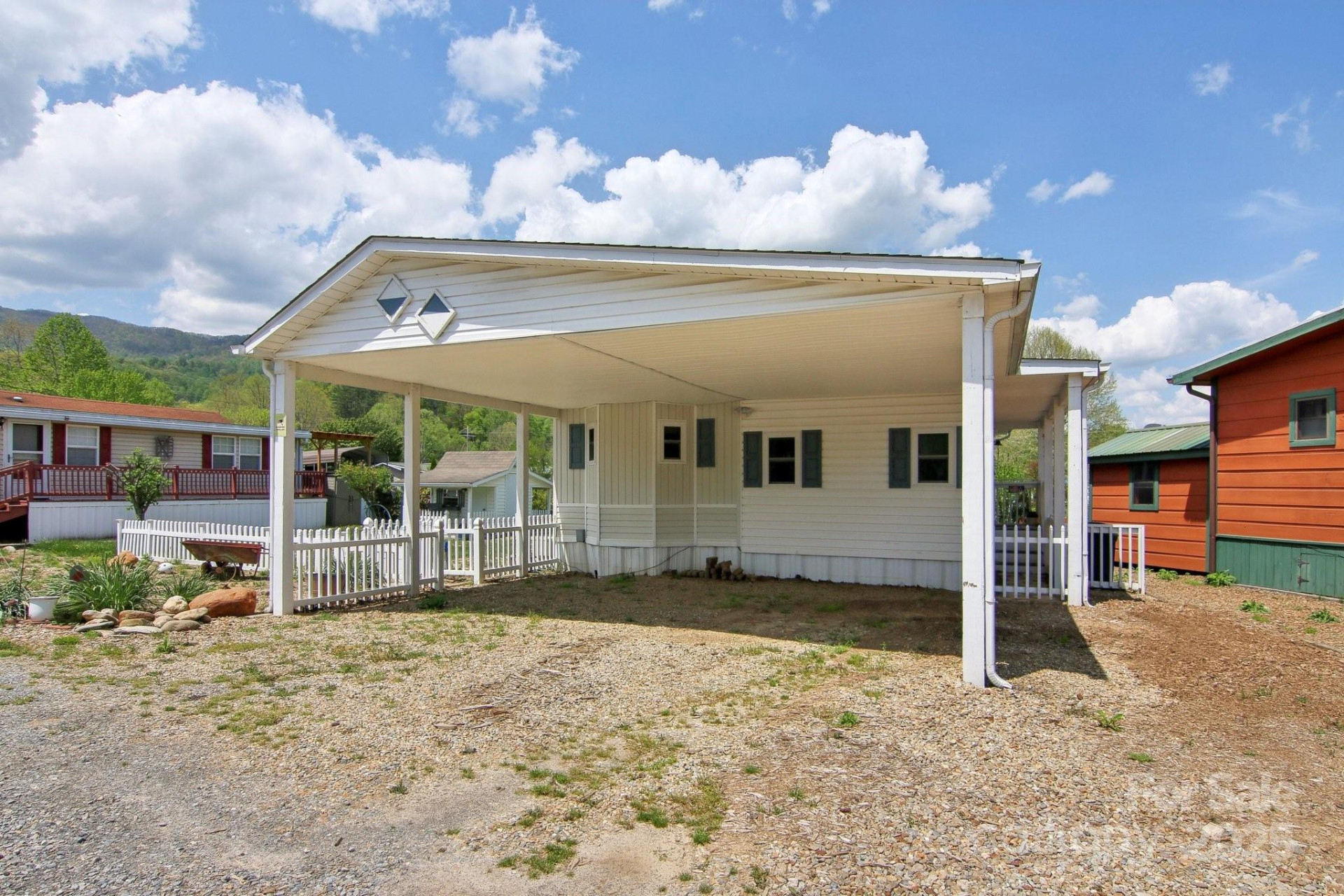 222 Pike Point - Photo 14