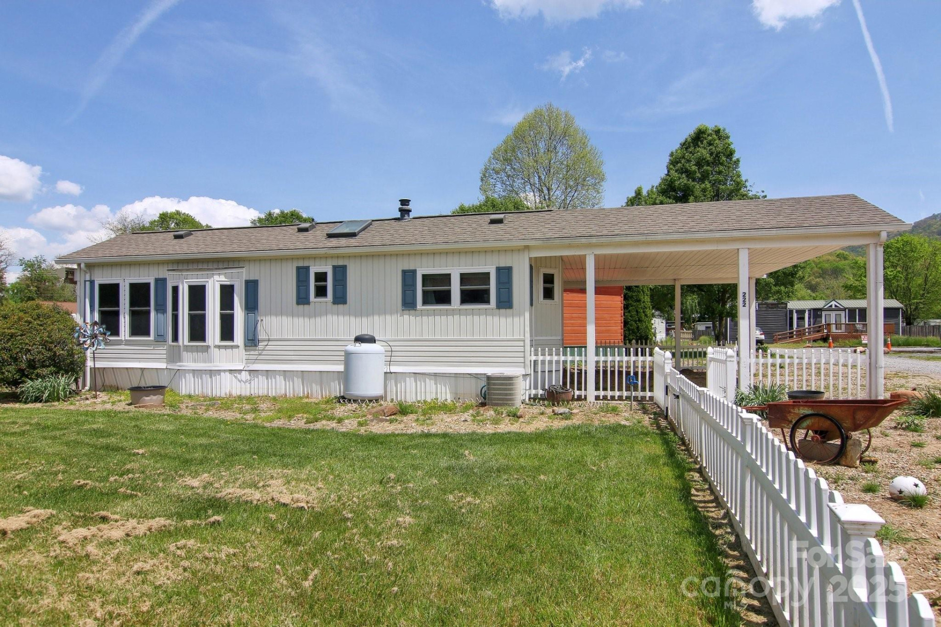 222 Pike Point - Photo 16