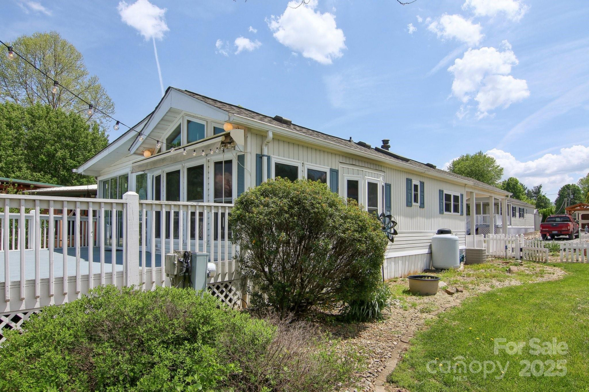 222 Pike Point - Photo 3