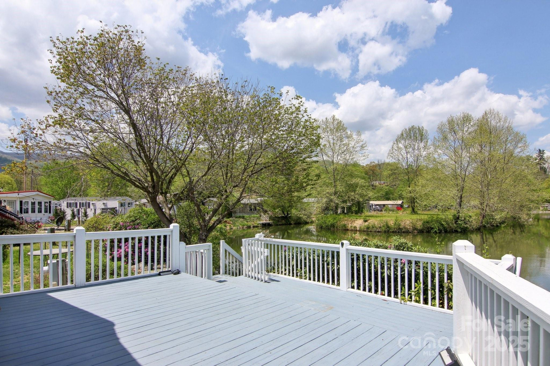 222 Pike Point - Photo 5