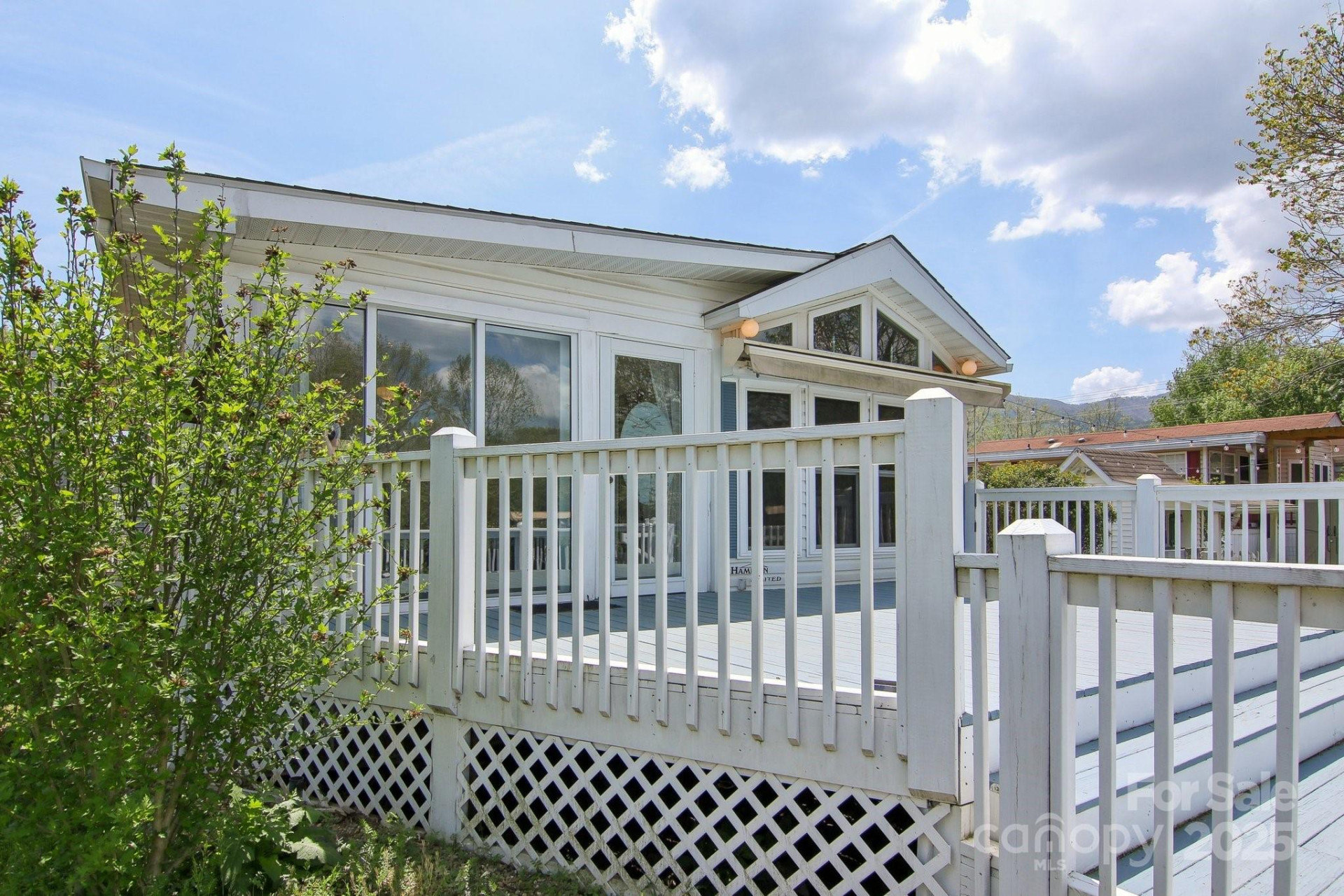 222 Pike Point - Photo 8