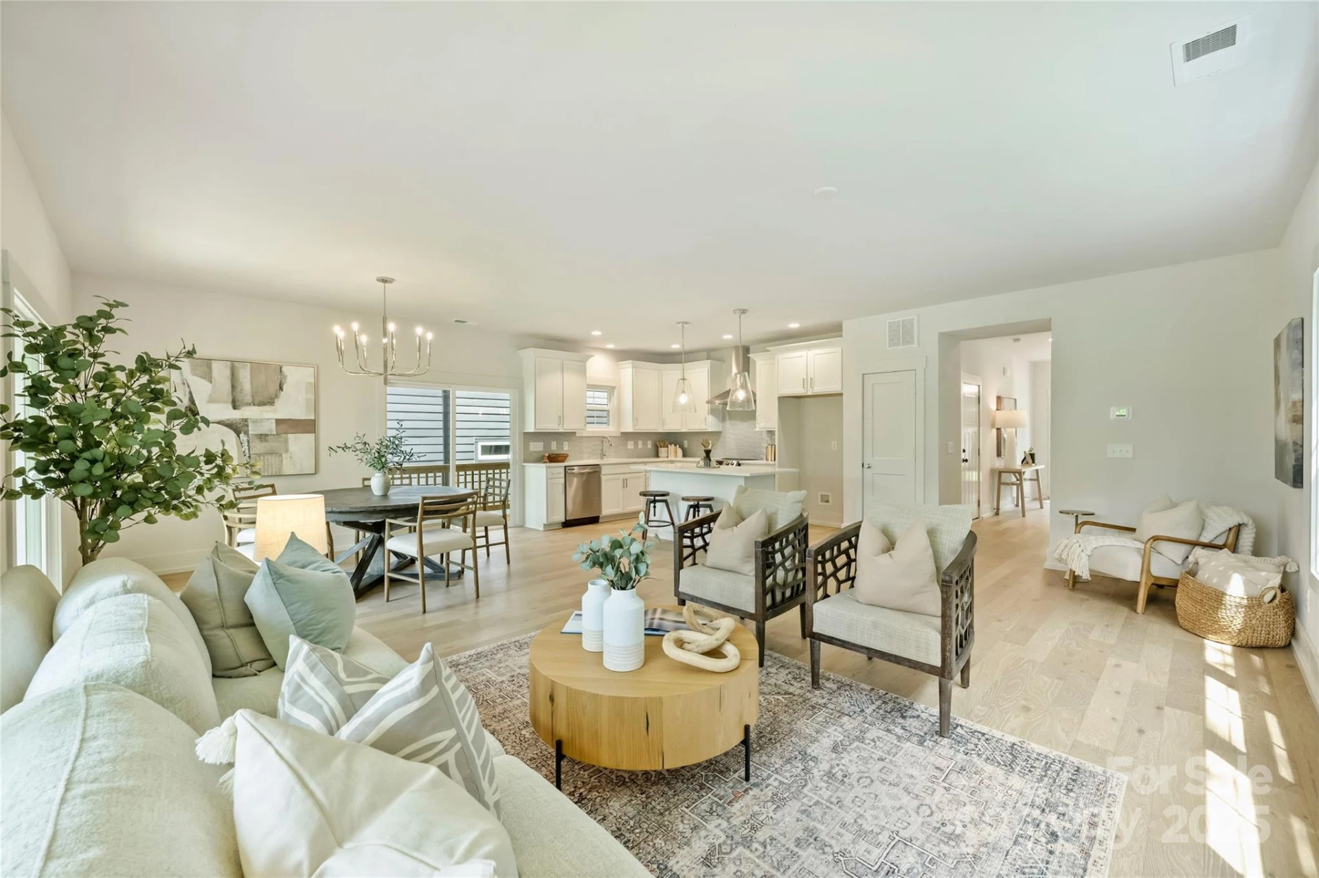 205 Coxe Avenue - Photo 5