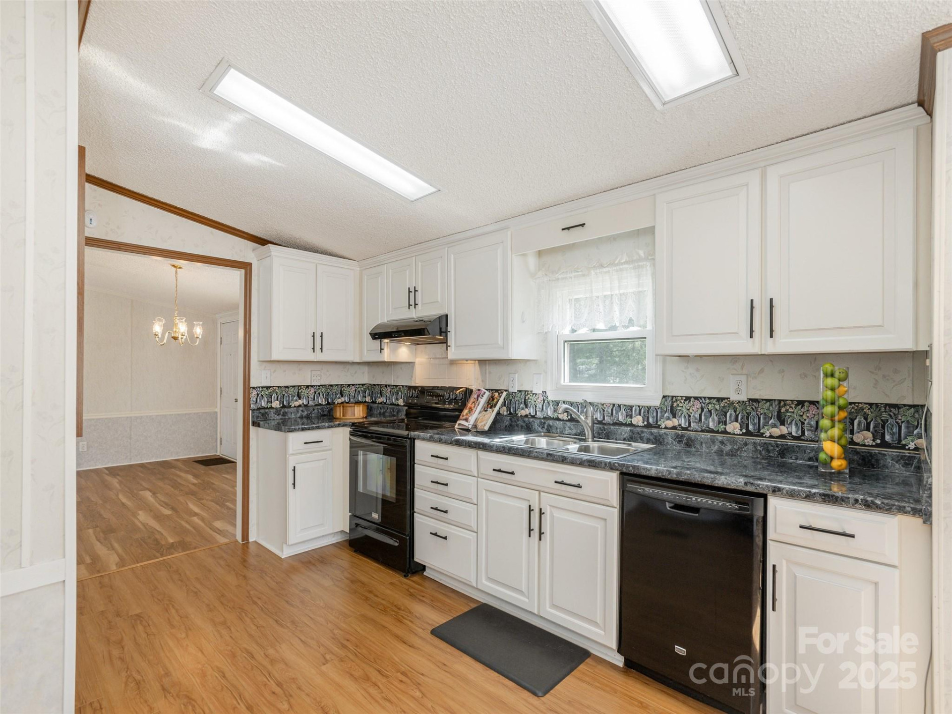 34 Eve Drive - Photo 8