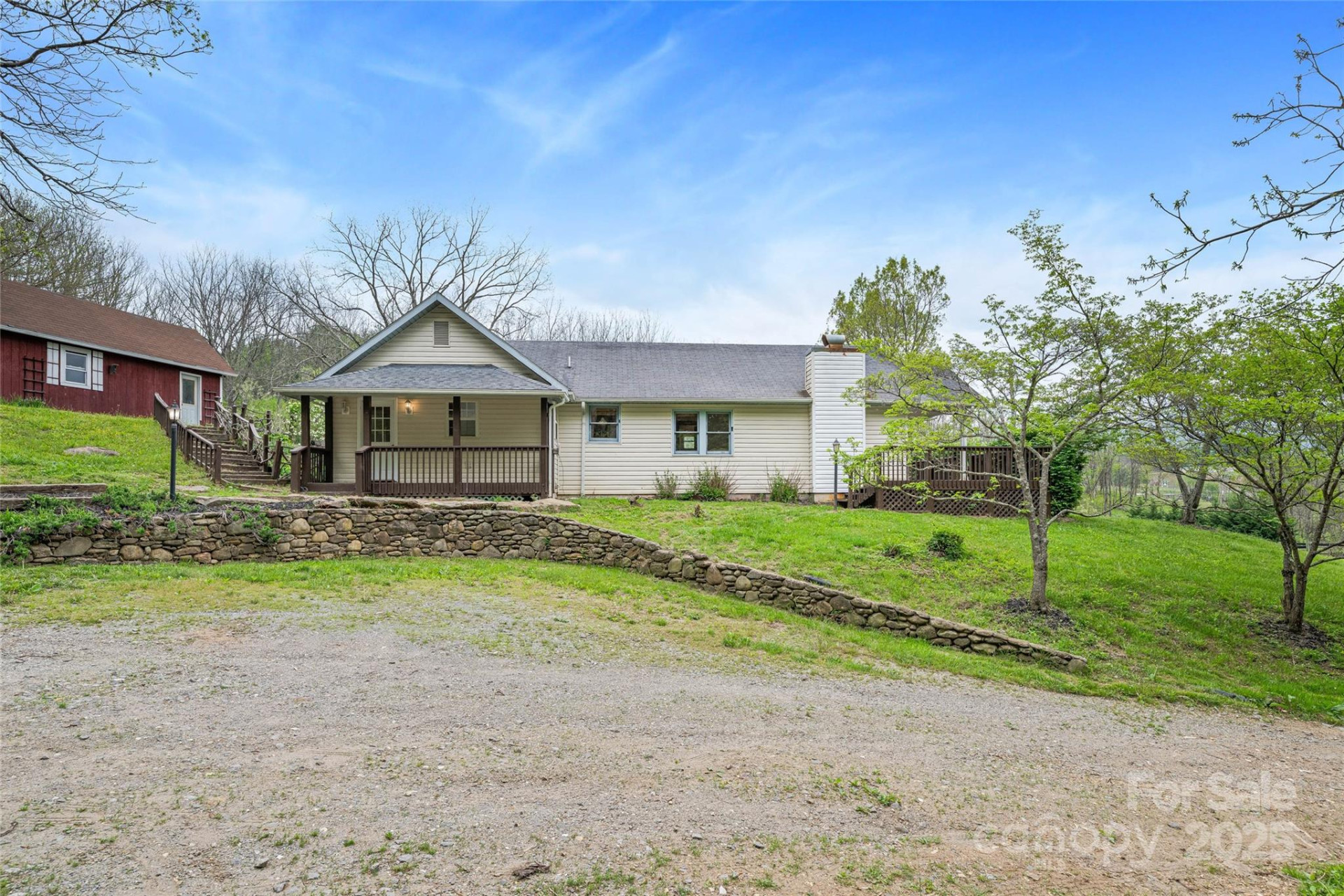 318 Sandy Way - Photo 20