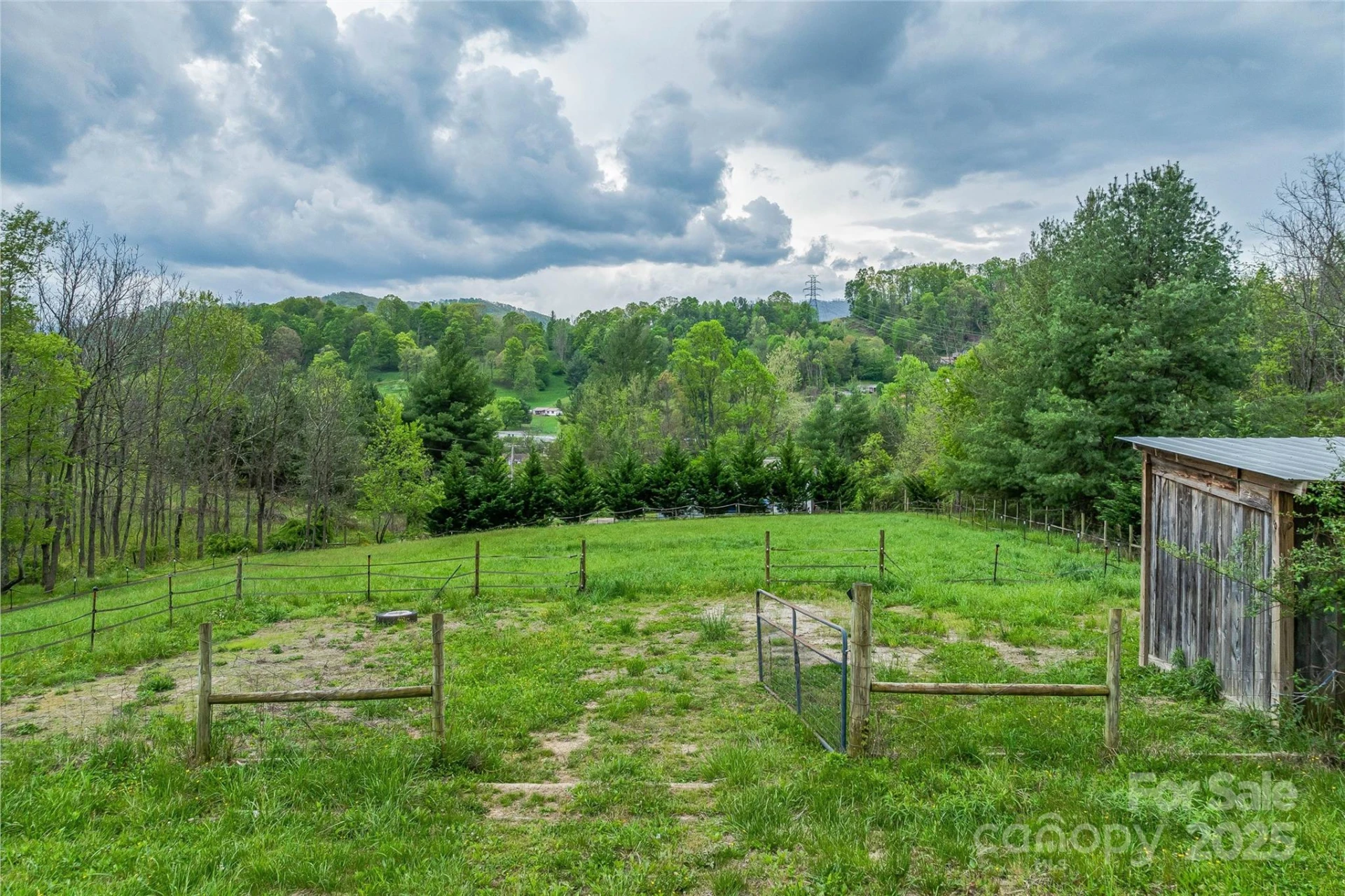 318 Sandy Way - Photo 27