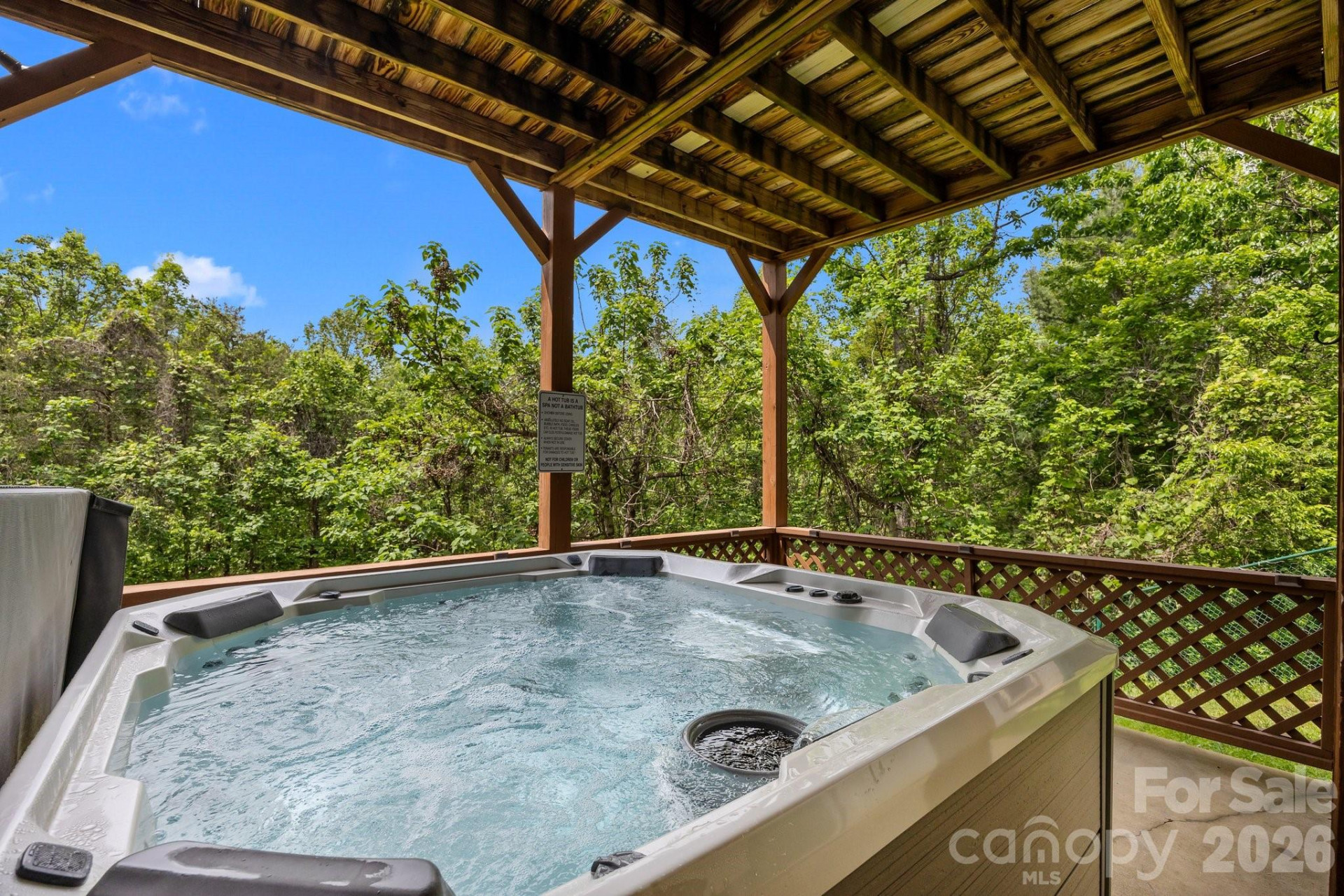 173 Mistletoe Park - Photo 4