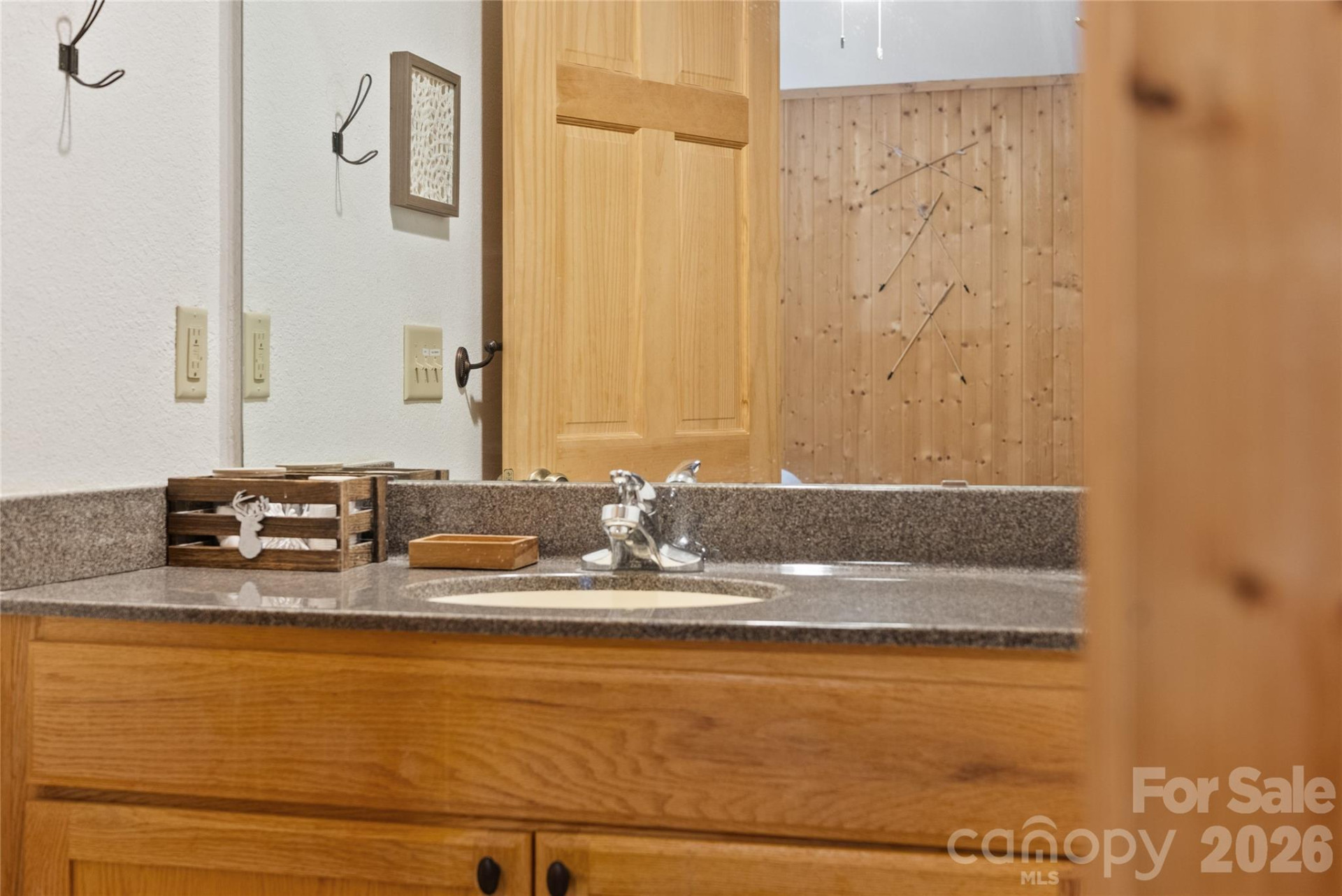 173 Mistletoe Park - Photo 37