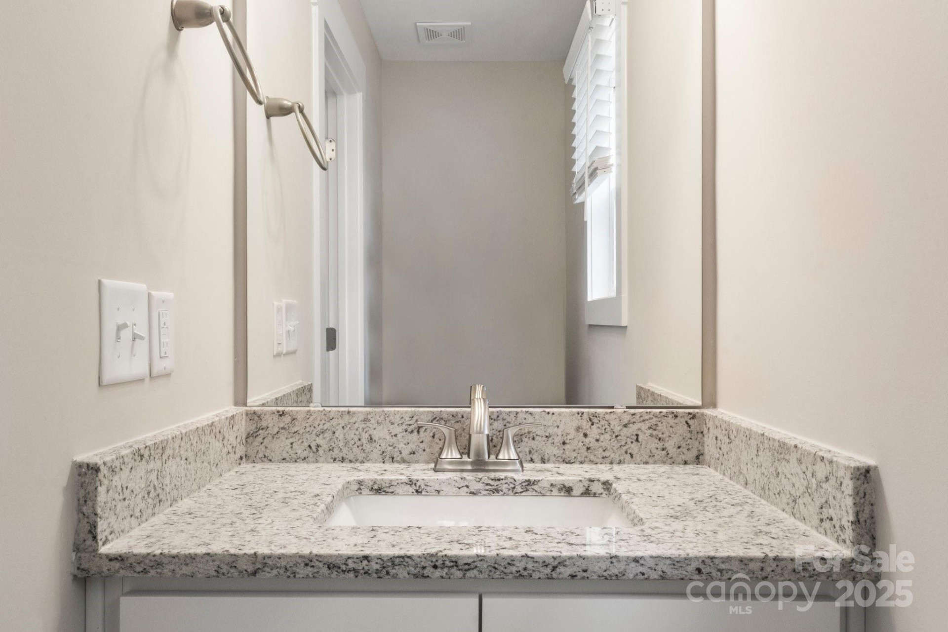 236 Elizabeth Avenue - Photo 12