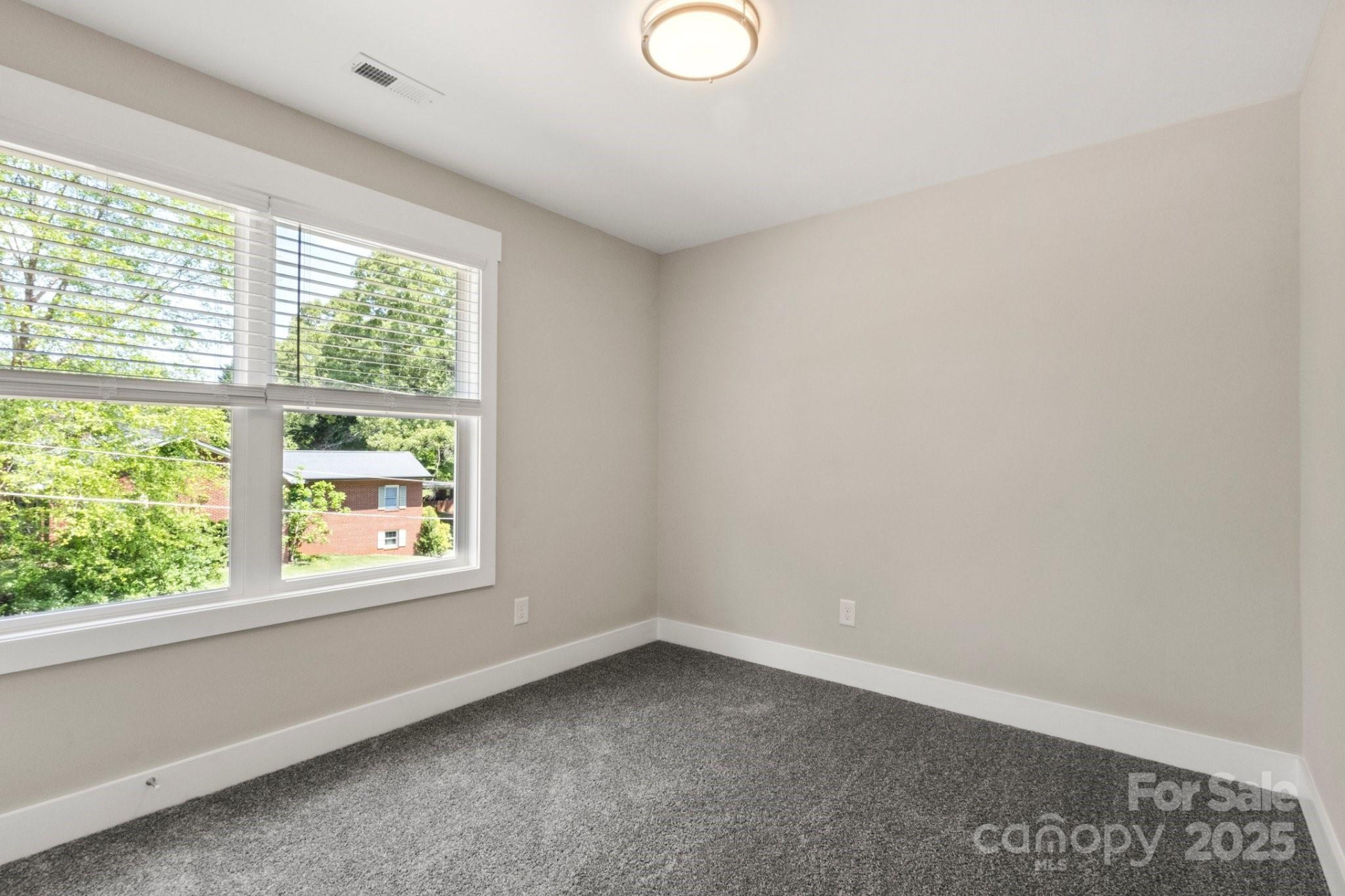 236 Elizabeth Avenue - Photo 18