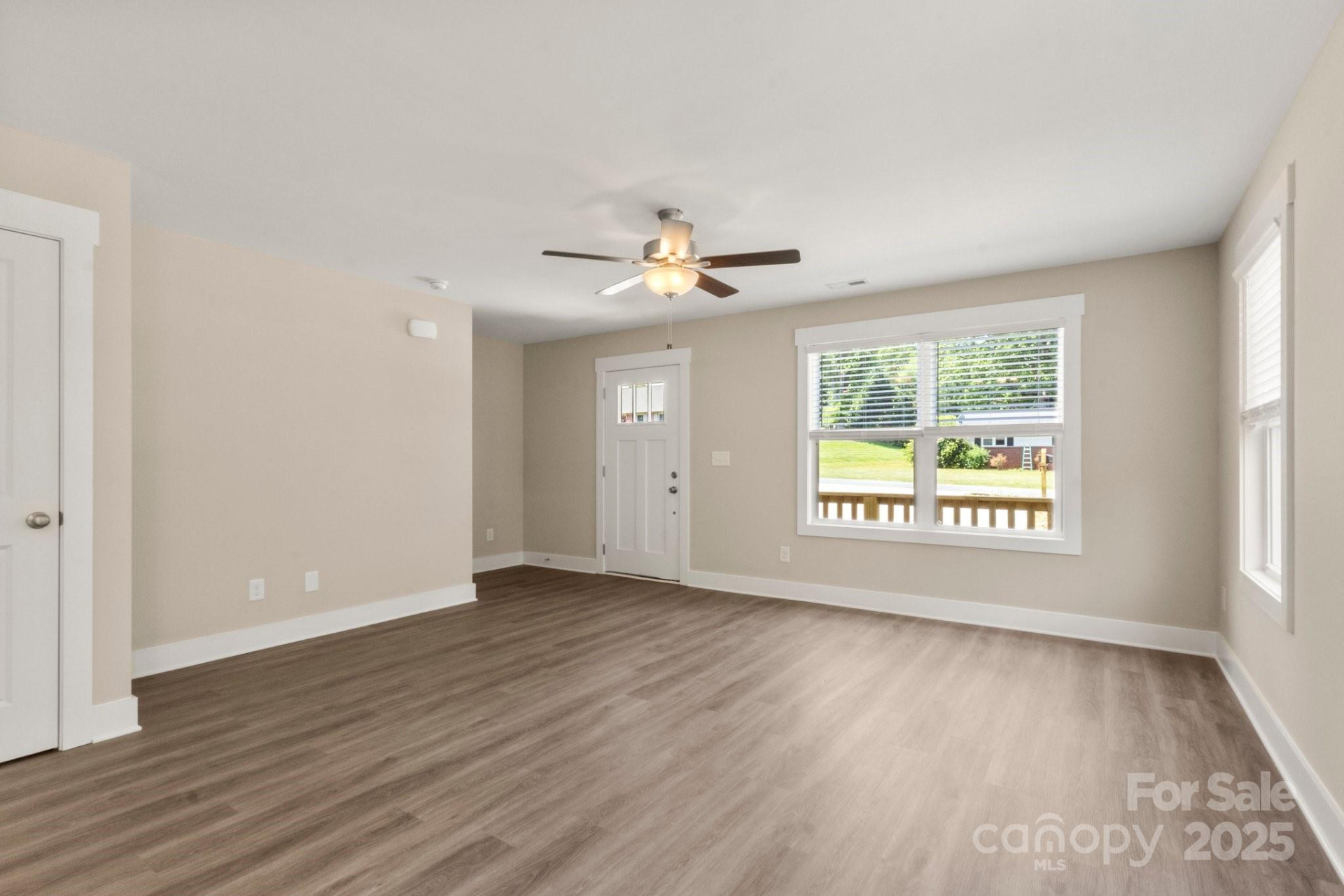 236 Elizabeth Avenue - Photo 4