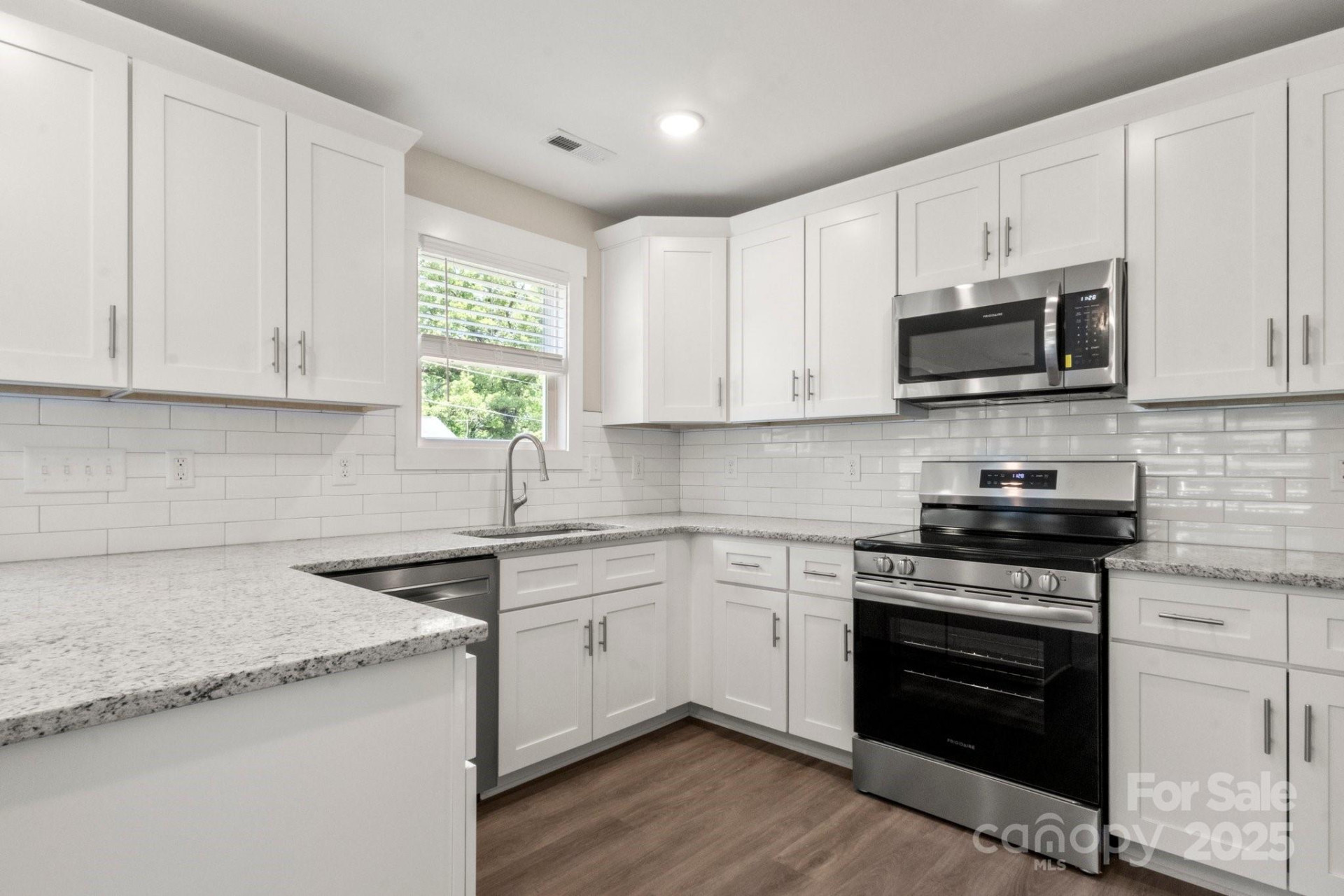 236 Elizabeth Avenue - Photo 7