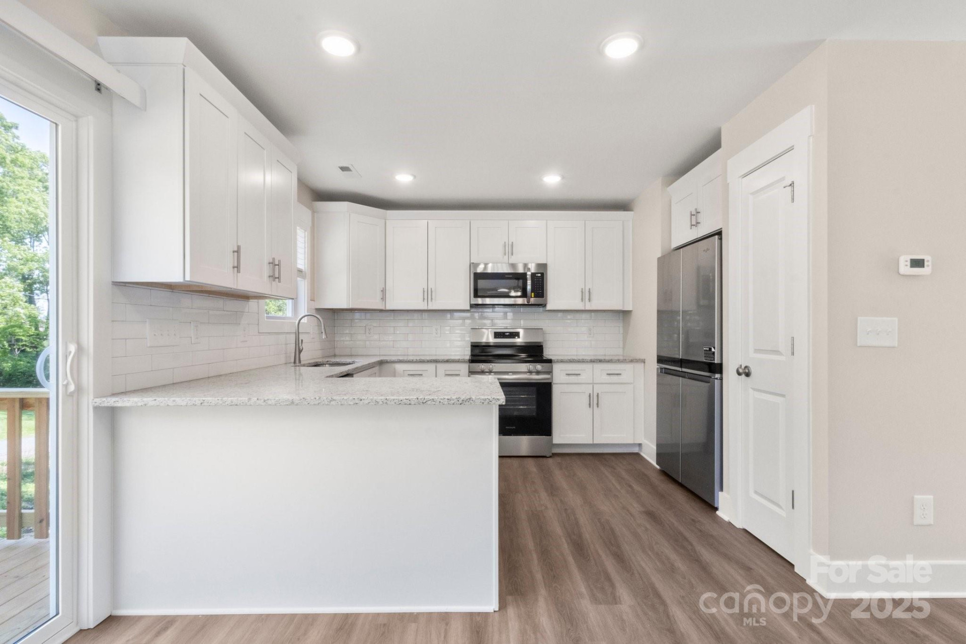236 Elizabeth Avenue - Photo 8
