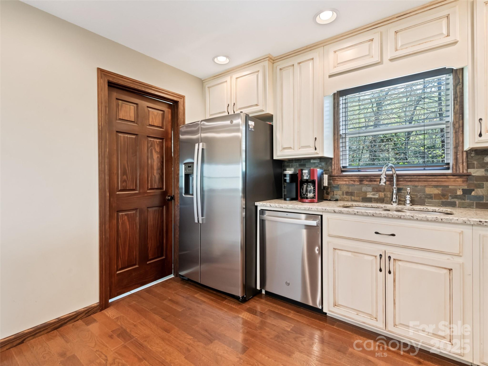 374 Rio Bravo Drive - Photo 28