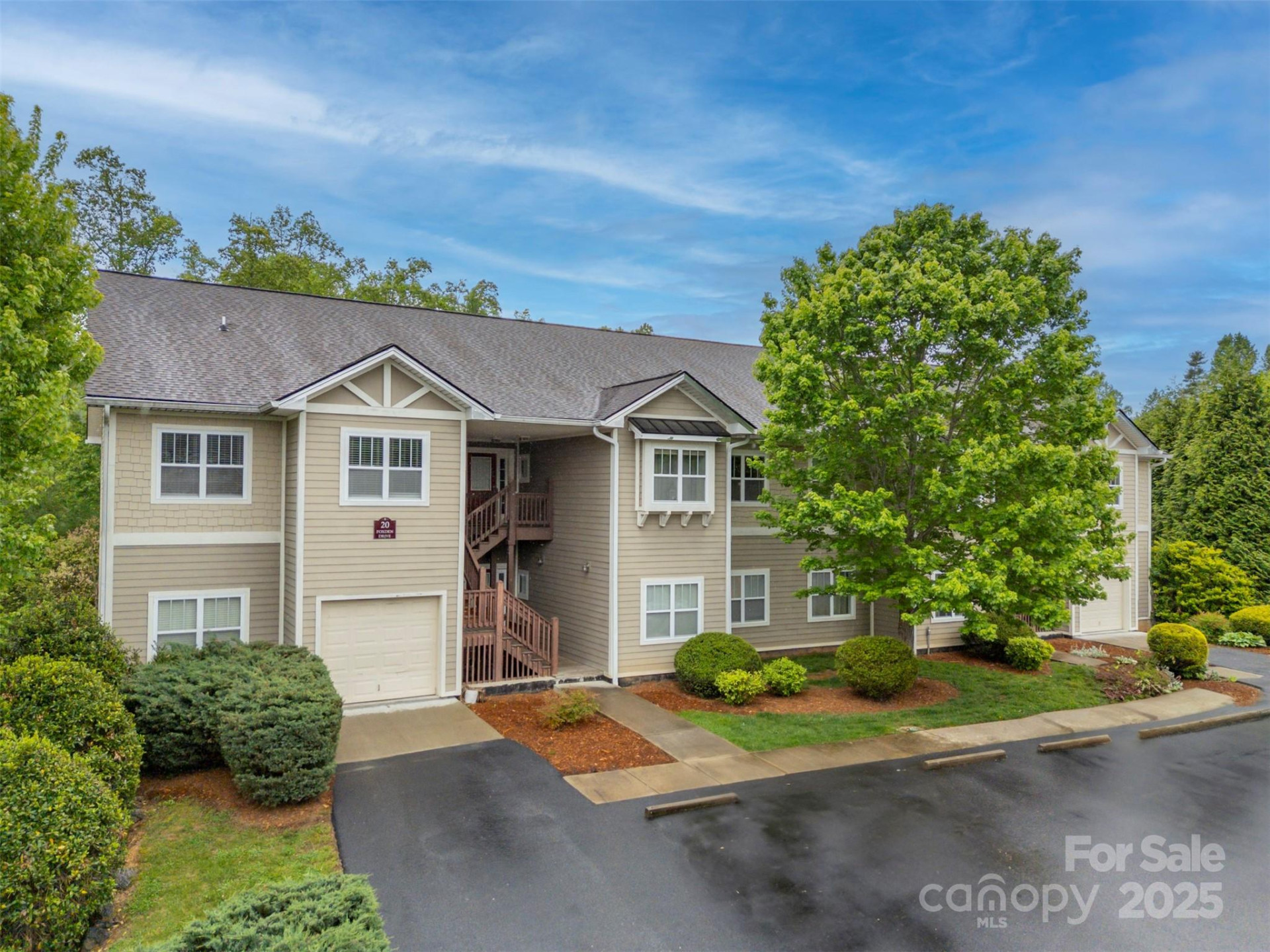 20 Foxden Drive #301