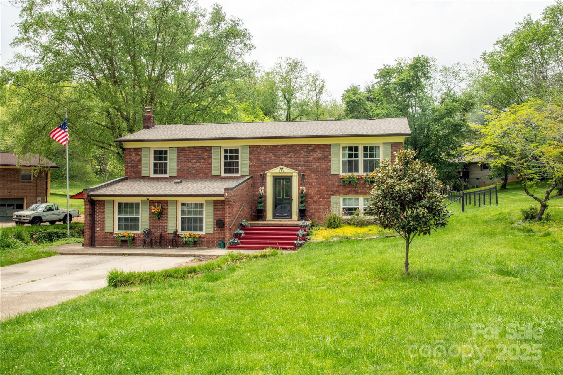 162 Fairway Hills Drive - Photo 2