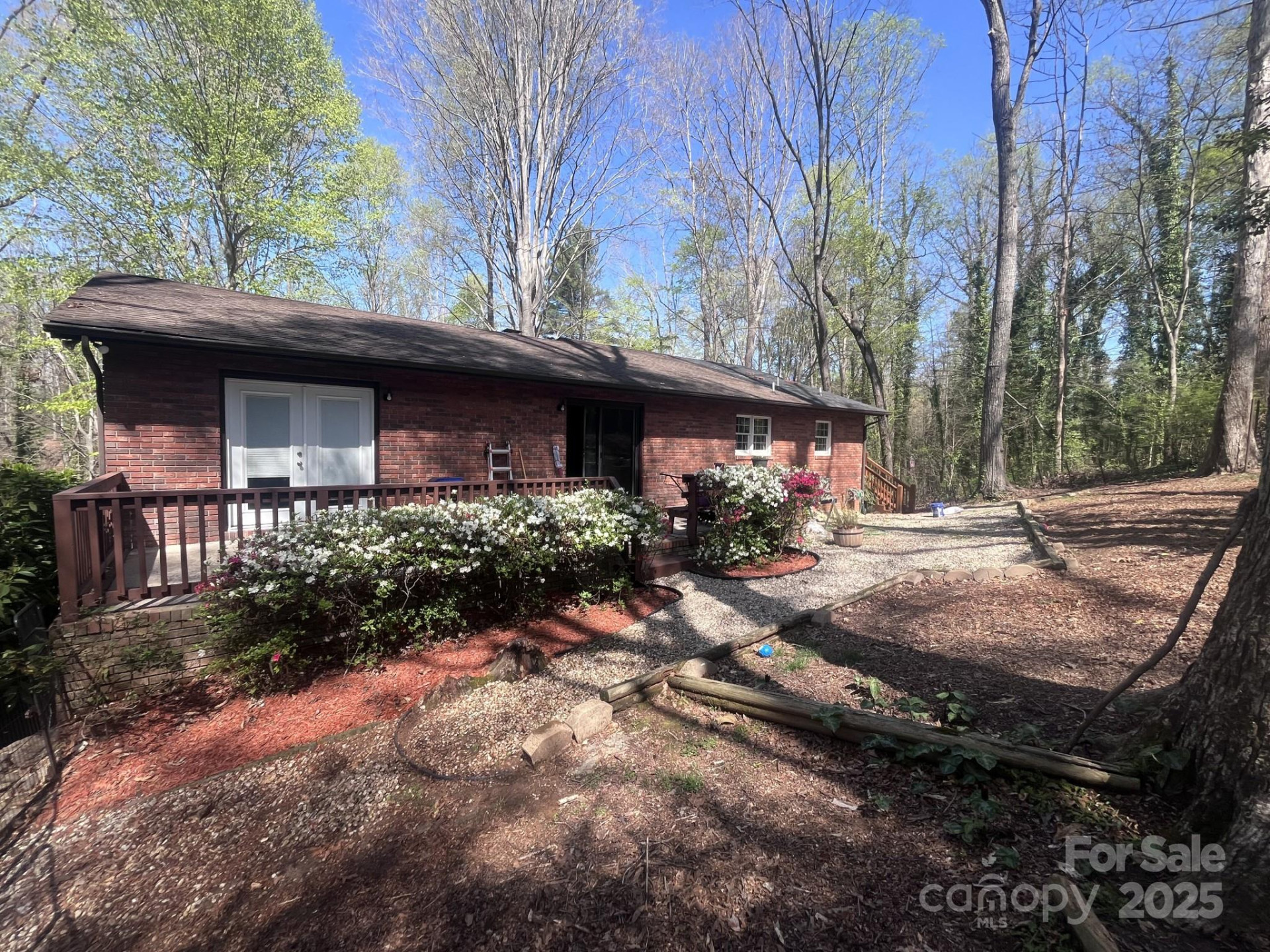 231 Davis Drive - Photo 3